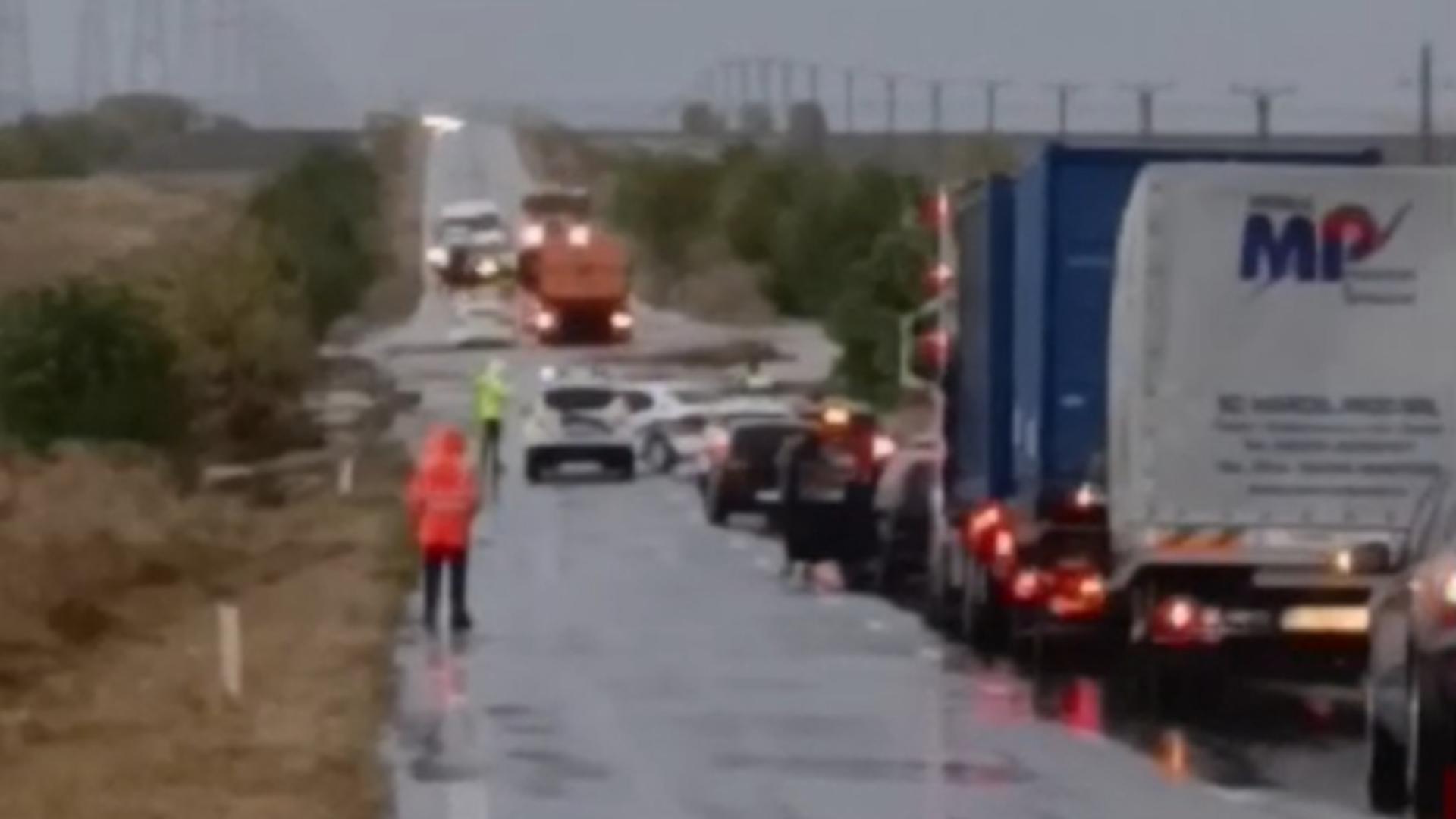România, dată peste cap de Codul roșu. Foto/ISU