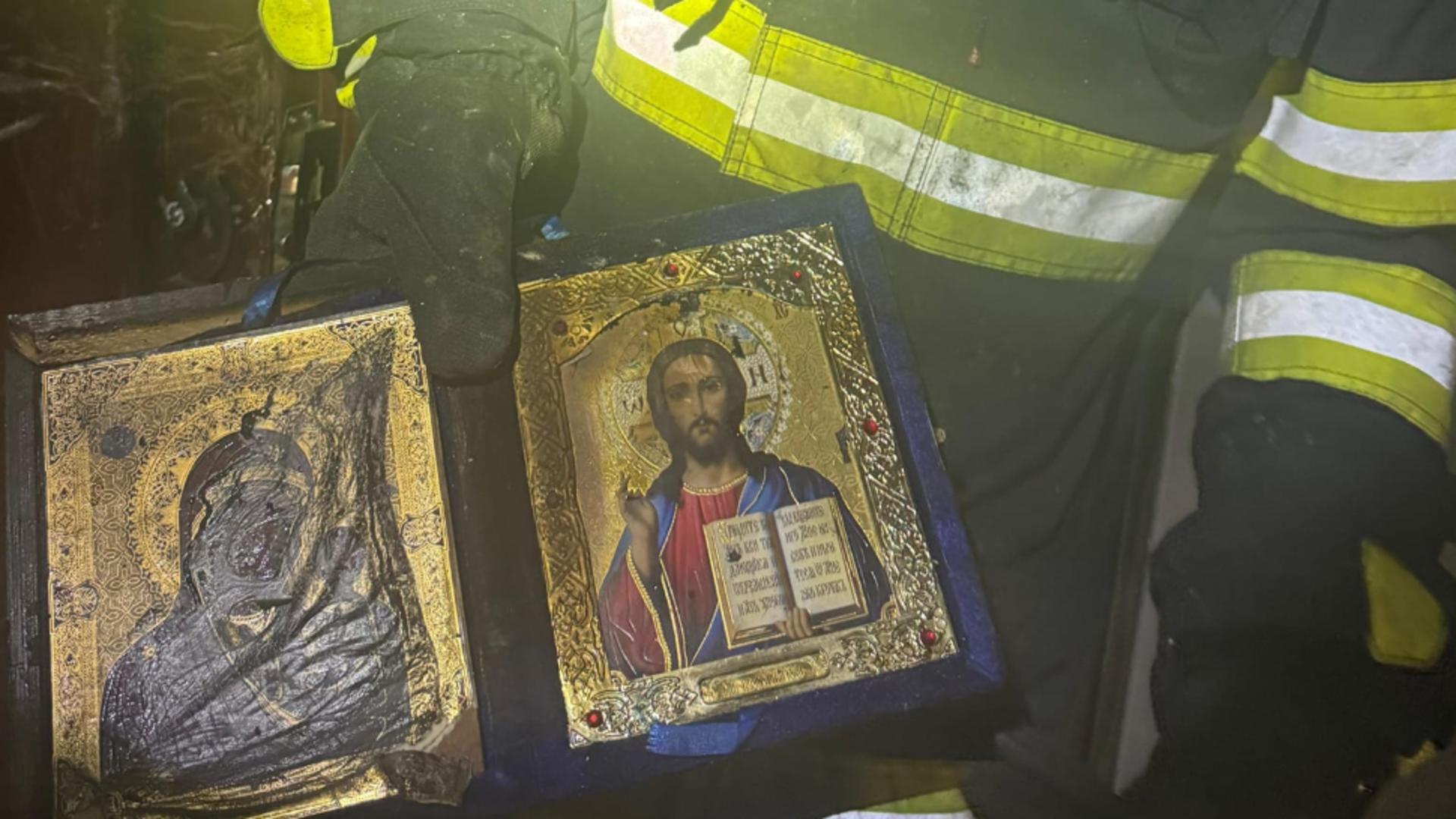 Icoana salvată din incendiu