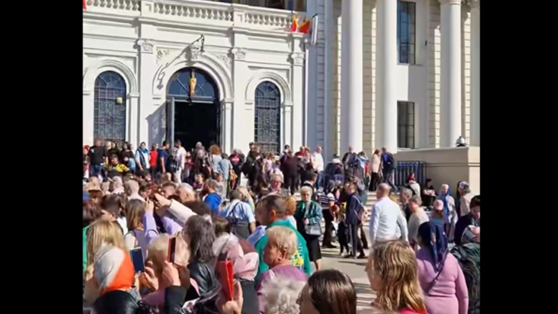 Pelerinajul la moaștele Sfintei Parascheva: 27 de persoane asistate medical în ultimele 24 de ore/ Captură video