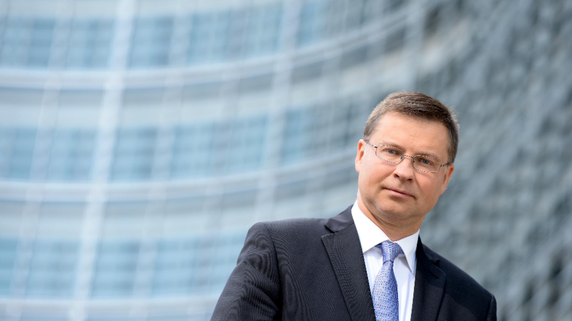 Comisarul european economie vine la București pentru discuții cu privire evoluțiile bugetare și PNRR