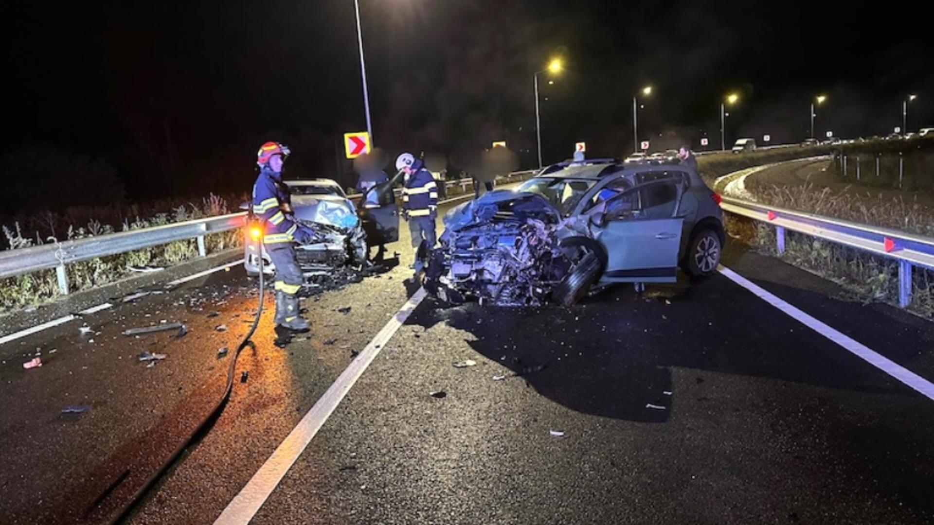  Accident pe A1 lângă Curtea de Argeș. Trei persoane au fost transportate la spital