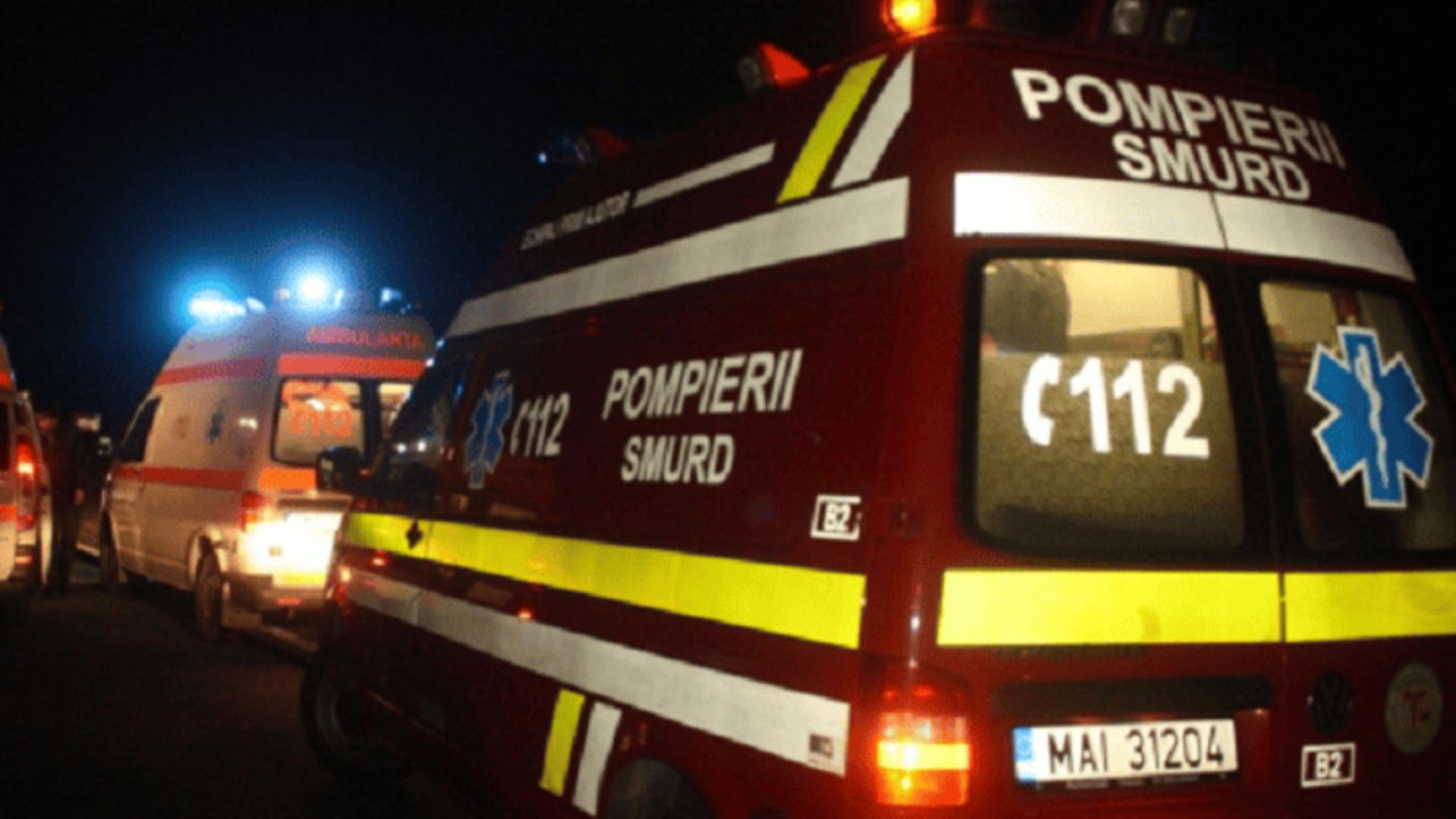 2 persoane au rămas încarcerate și n-au putut fi salvate