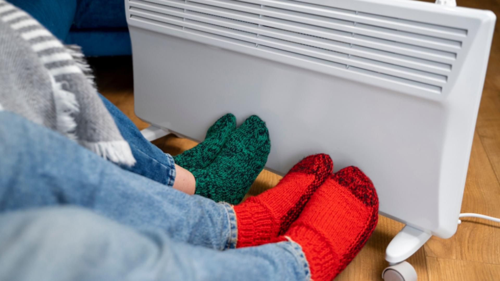 Bucureștenii trăiesc în frig și fără apă caldă. Oamenii sunt disperați:"Căldură avem din când în când, nu mereu. Stăm în frig."