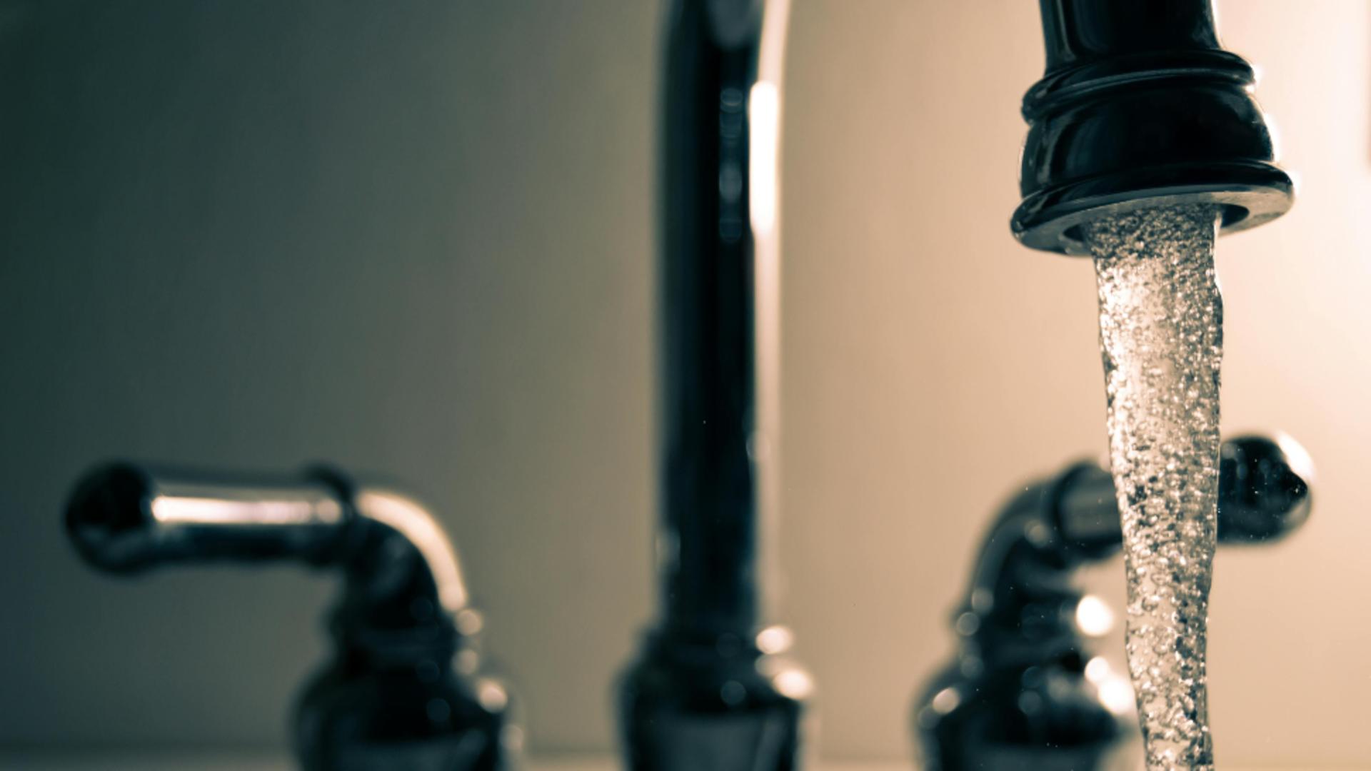 Ce să nu arunci niciodată în scurgerea chiuvetei, potrivit specialiștilor. Este total interzis