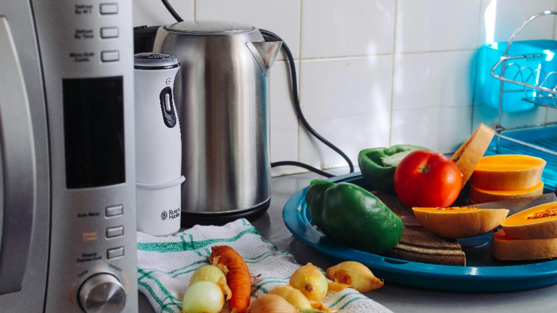 Care sunt electrocasnicele cu cel mai mare consum de energie electrică. Nu te gândeai care este pe locul întâi