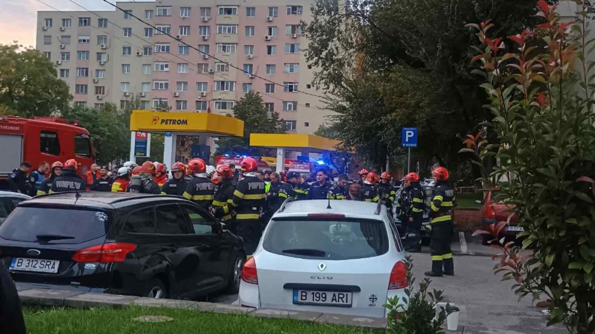 Persoane intoxicate cu o substanță misterioasă. Bloc evacuat în Sectorul 5