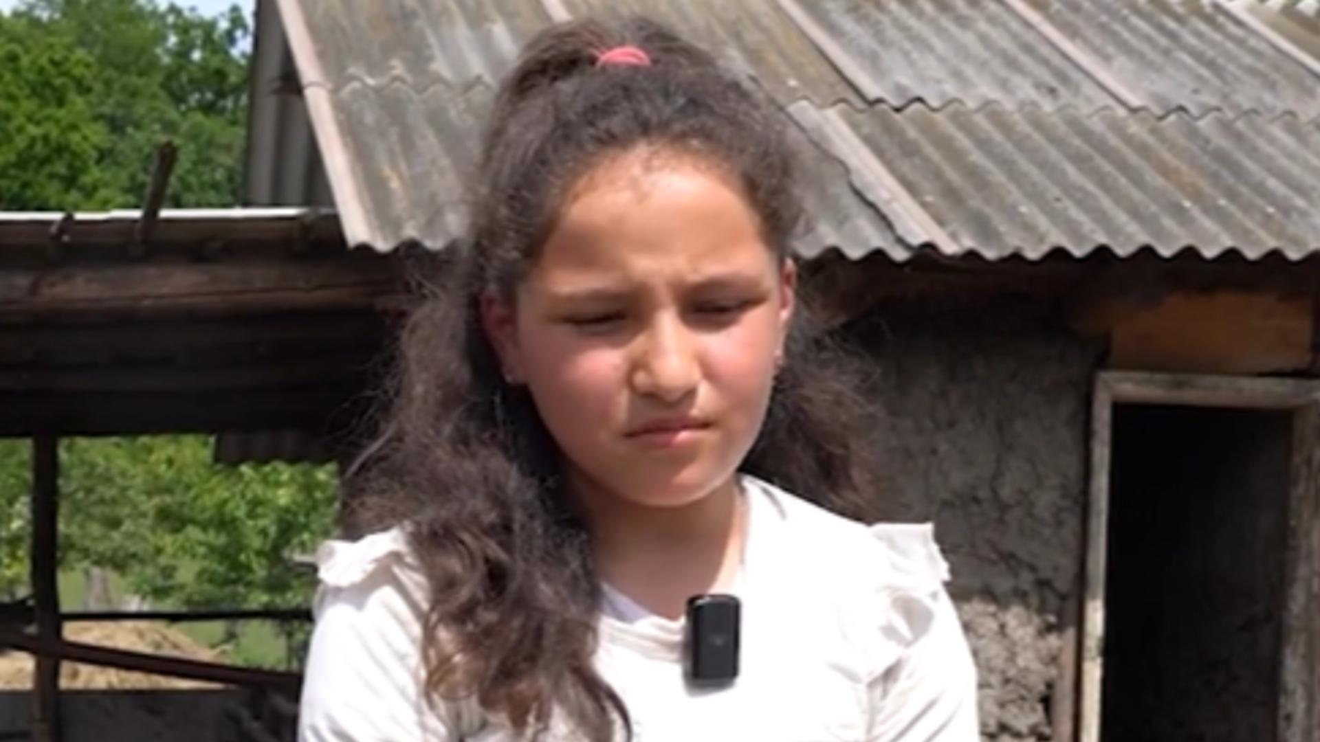 Copii din sate uitate de lume nu au ce să mănânce. 