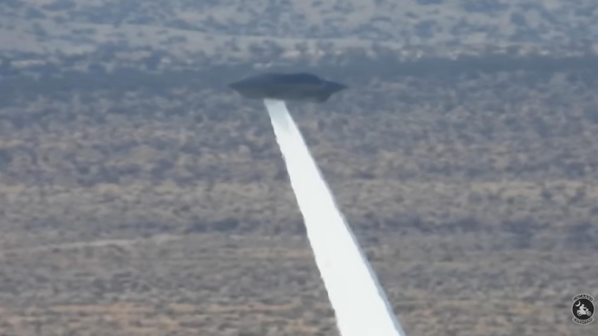 Filmări secrete dezvăluie un misterios „obiect zburător”. Foto: Youtube