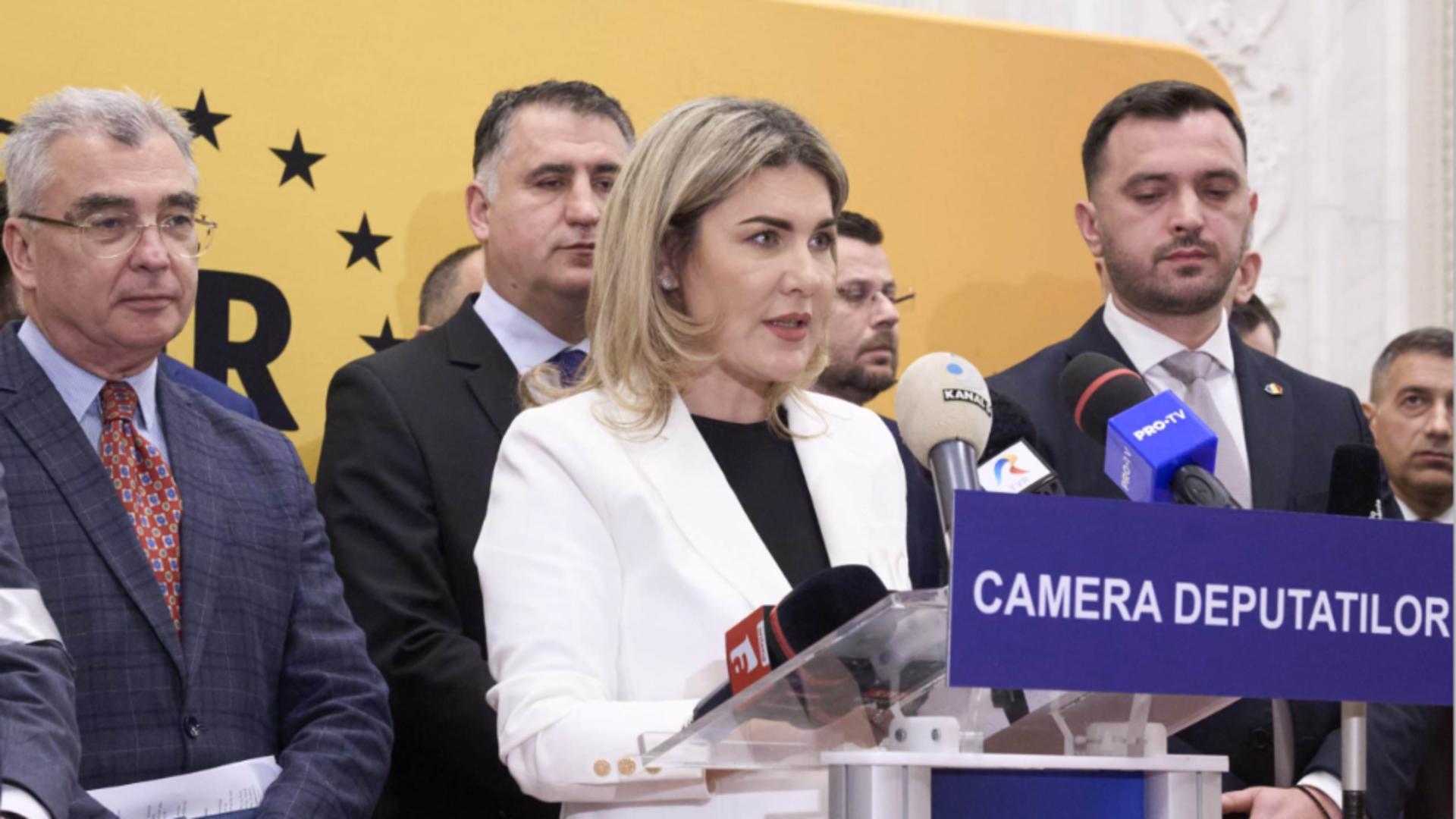 Deputatul AUR, Gianina Șerban, a solicitat să se facă dreptate pentru familiile care și-au pierdut membrii în tragediile de la Iași și Rahova