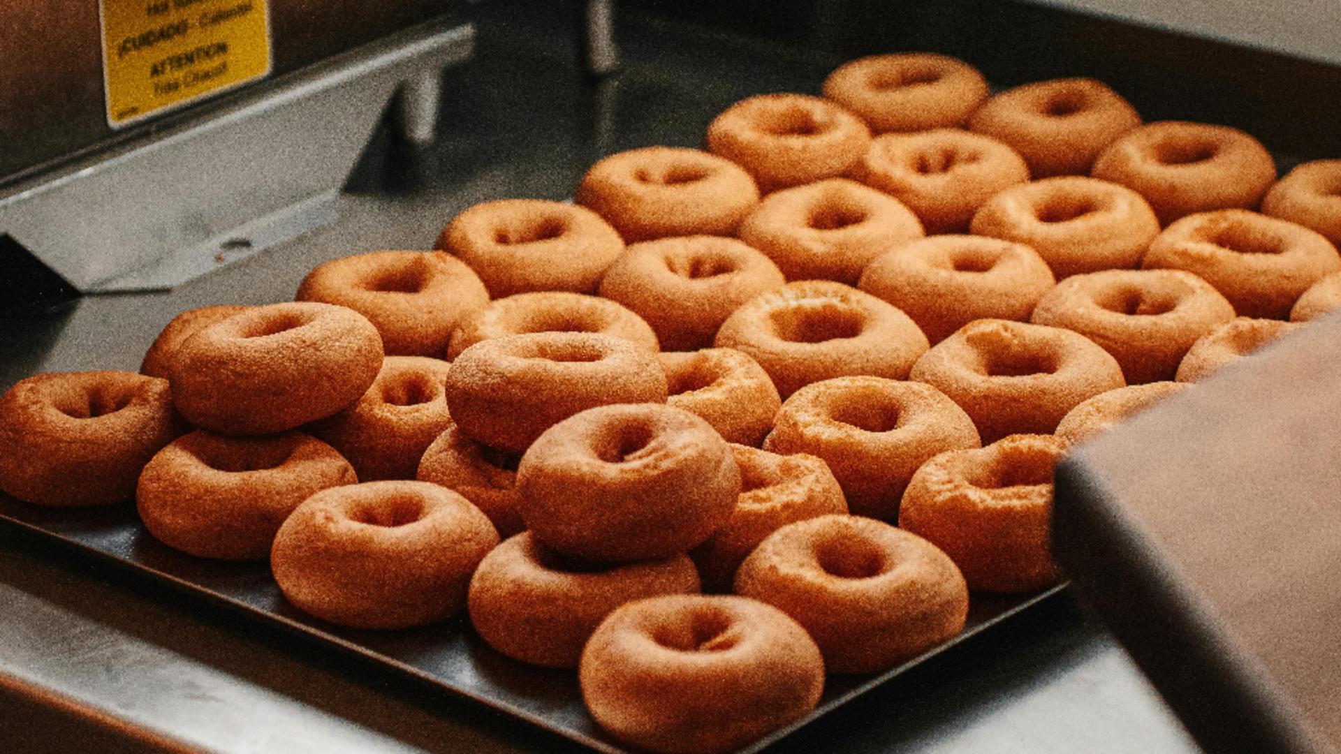 Gogoși pufoase cu dovleac copt. Un desert de care nu te mai saturi