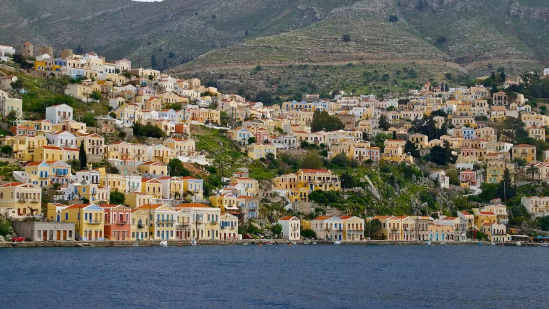 Vacanțele în Grecia se scumpesc. Mai multe insule vor să perceapă taxe noi turiștilor români