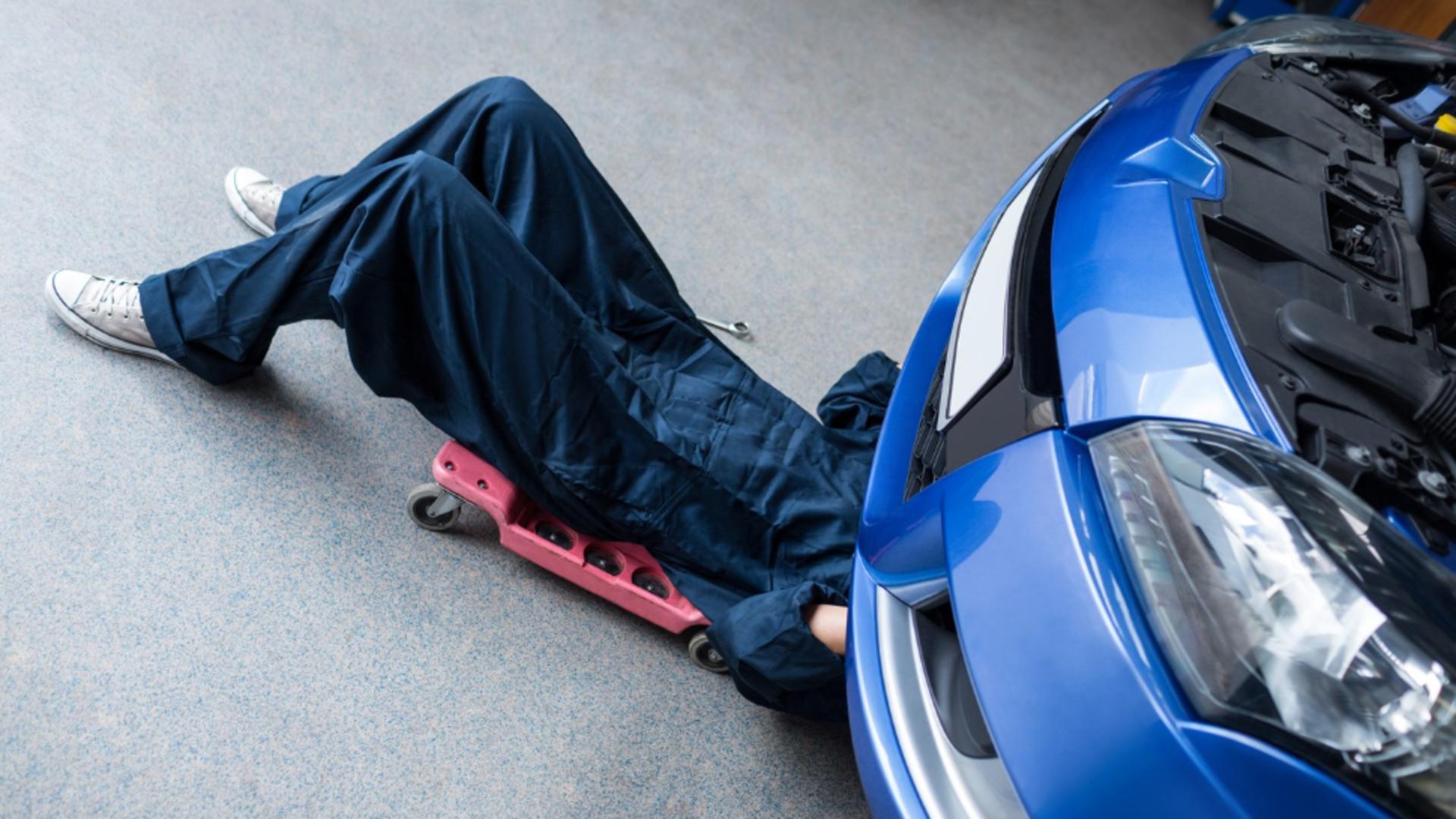 Escrocherie de peste 160.000 de lei cu reparații fictive la mașini de lux: un bărbat a fost trimis în judecată / Profimedia