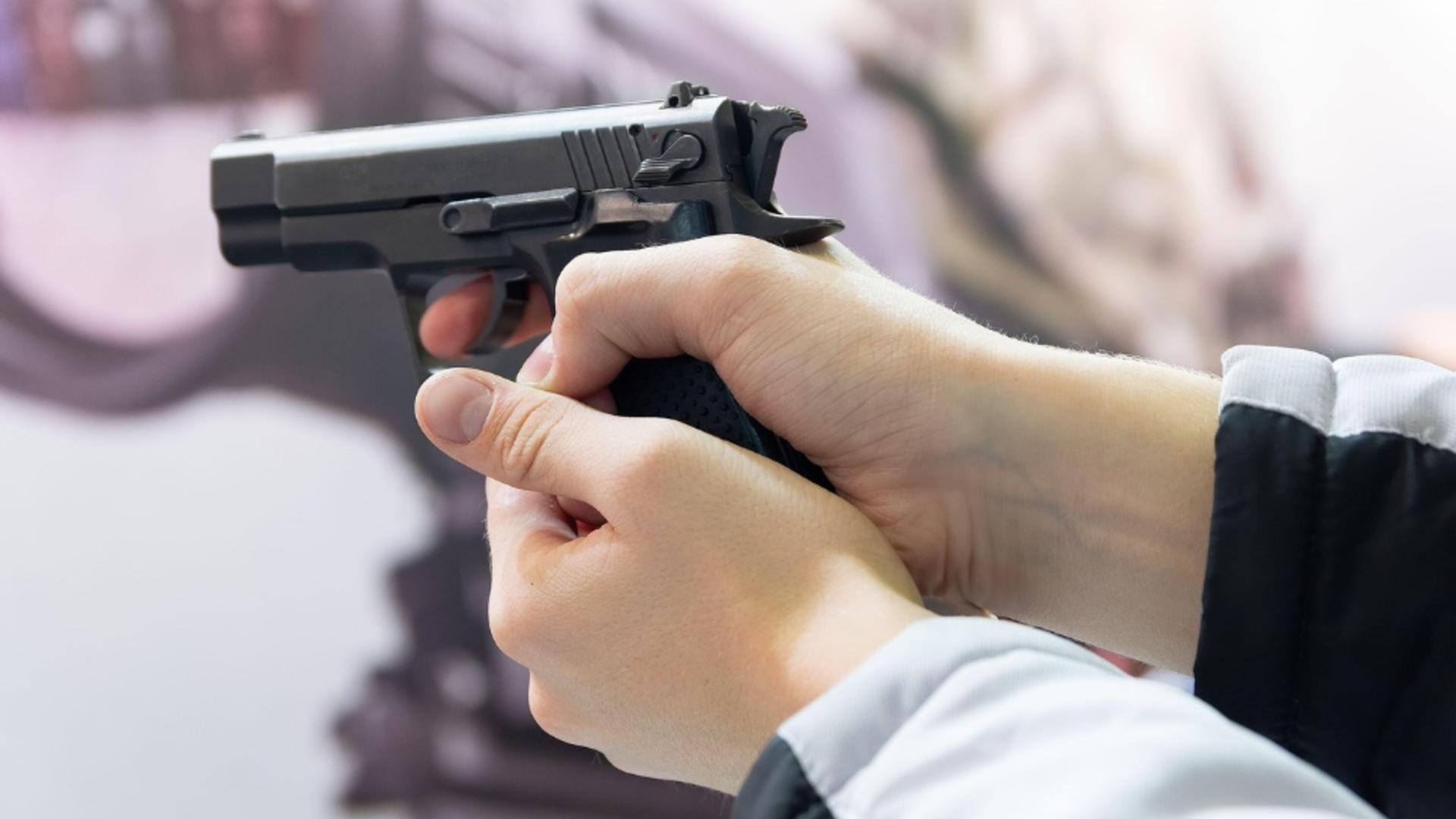 Mobilizare uriașă. Rezerviștii, chemați în unitățile militare să tragă cu arma/ Profimedia