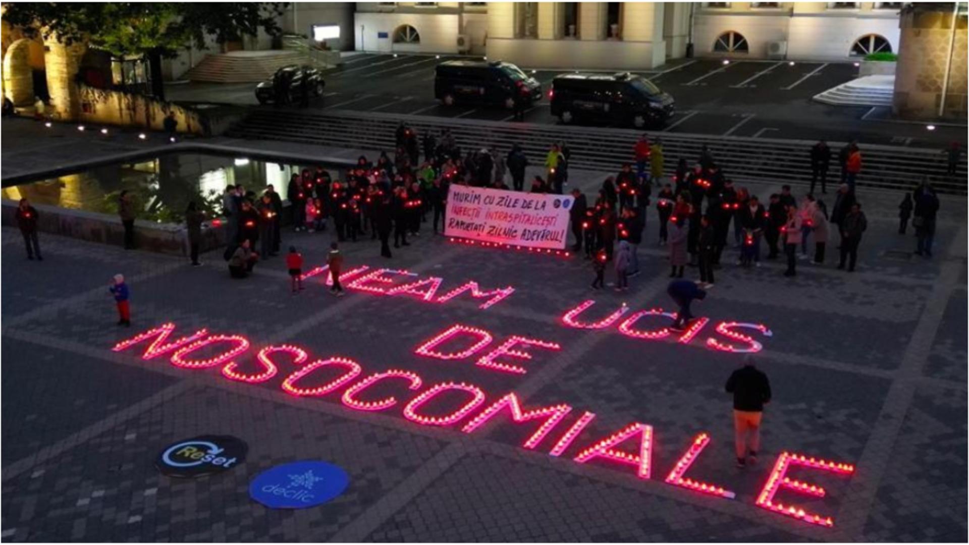 Protest cu sute de candele după moartea celor 7 bebeluși.