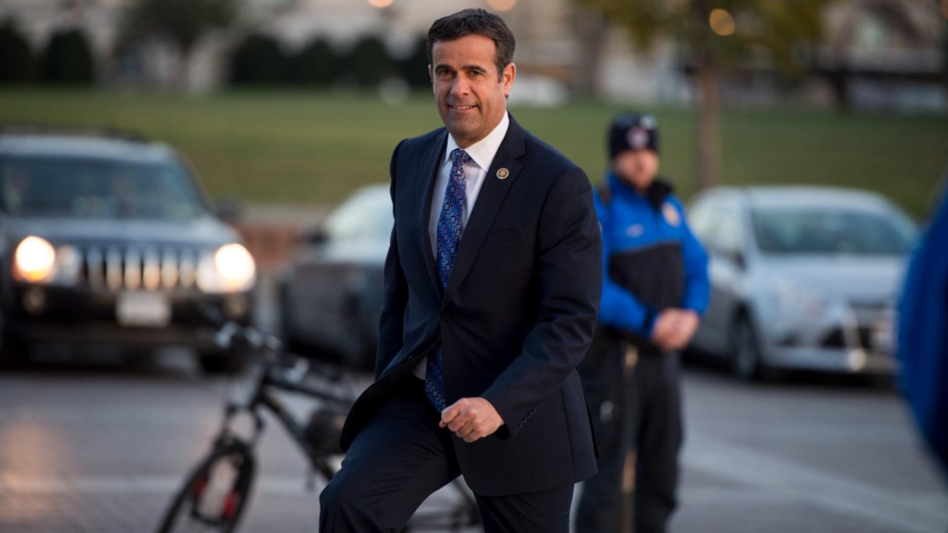 Șeful CIA a ajuns în Europa ca să-i liniștească pe liderii UE speriați de politica directă și fără echivoc a președintelui Trump