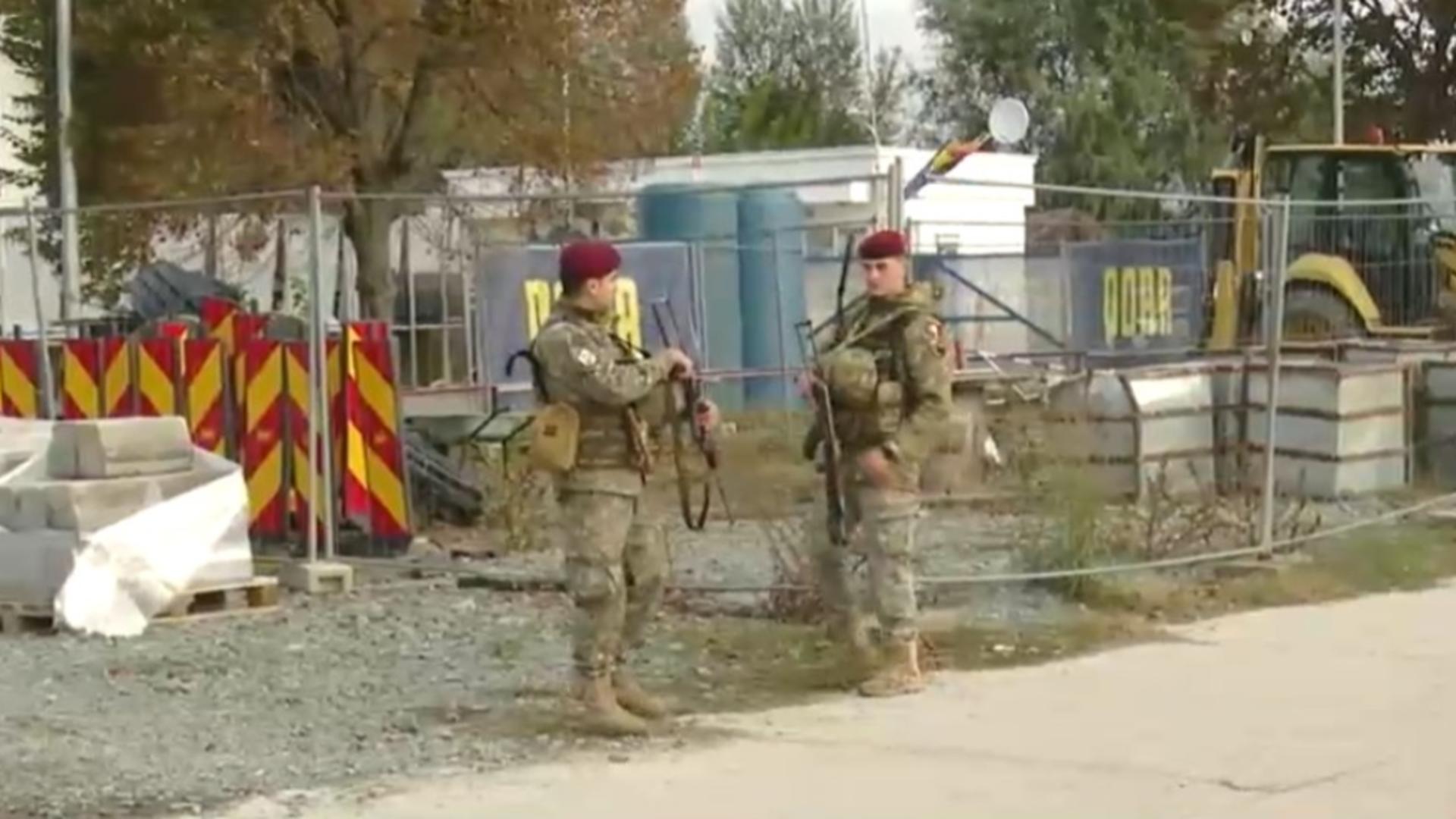 Cozi uriașe, rezerviștii așteaptă de ore întregi. Ce riscă cei care nu răspund la ordinul ministrului rezist?