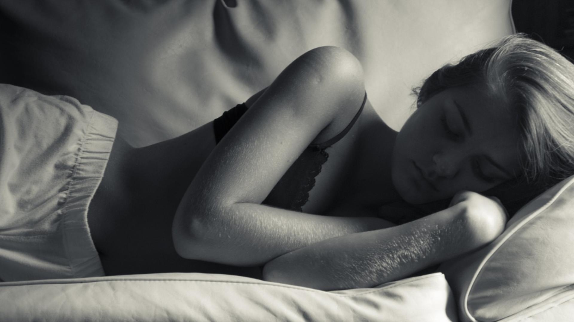 De ce te trezești între 2 și 3 dimineața? Semnalul transmis de corpul tău