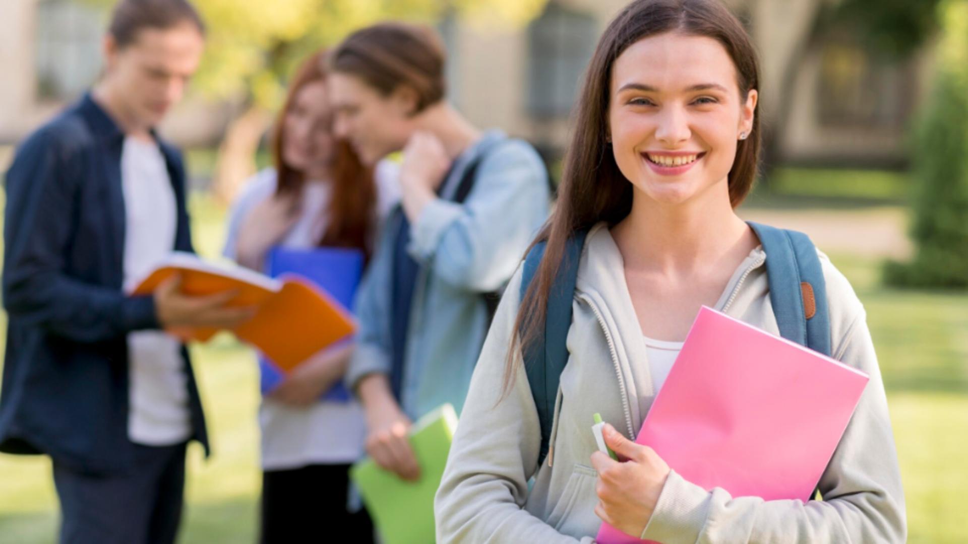 O studentă obligată să plătească 32.500 de euro. Foto ilustrativ