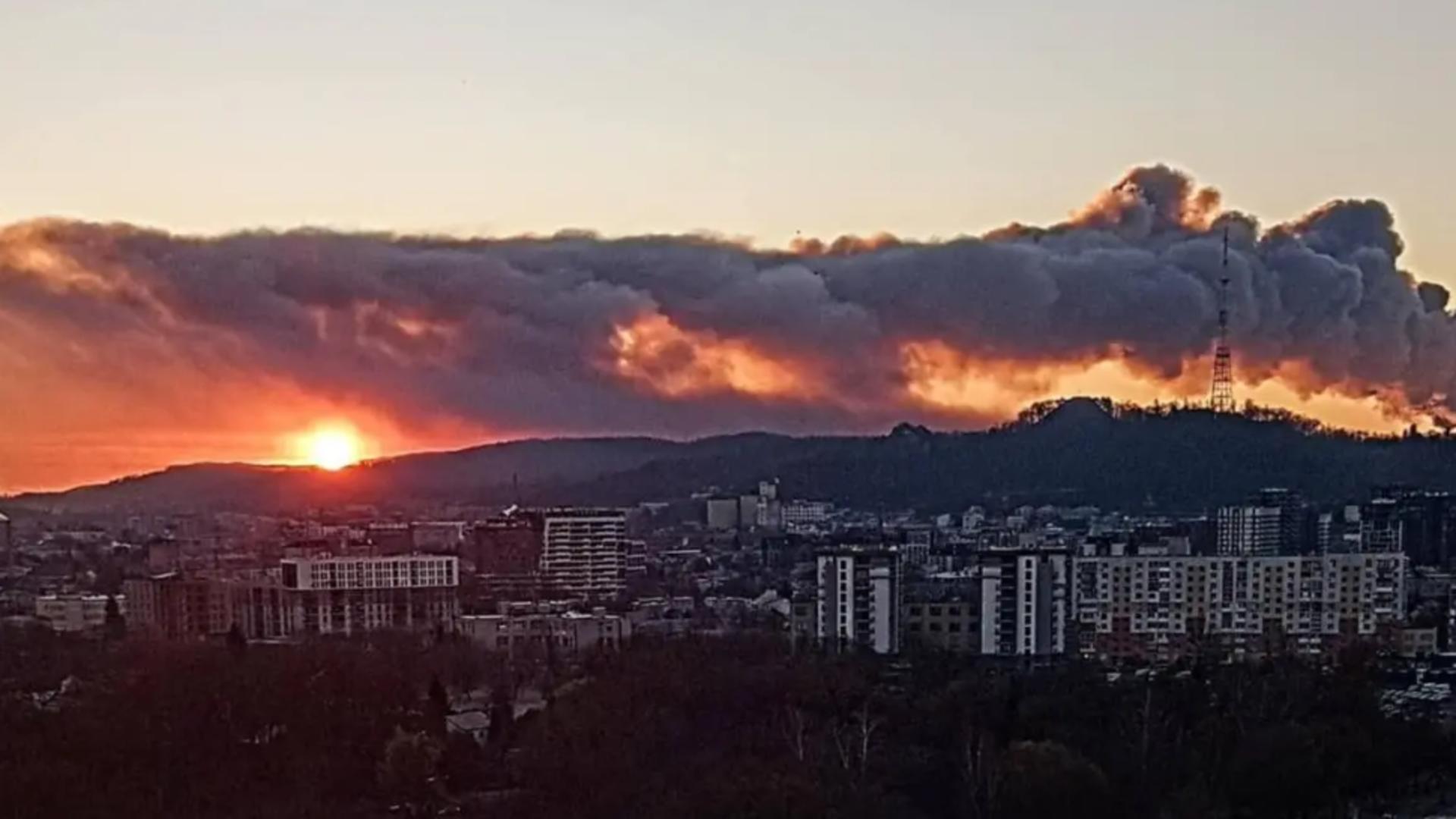 Un depozit de cauciuc din Liov a fost lovit de rachete