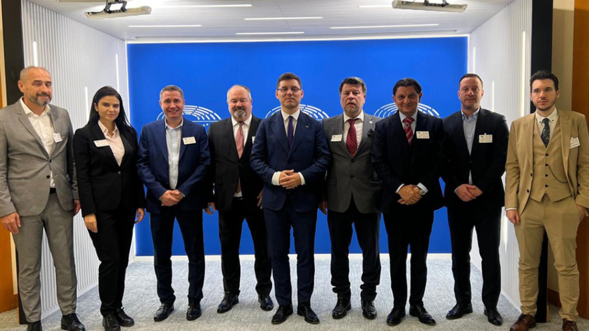 Delegația CCIR și vicepreședintele PE, Victor Negrescu