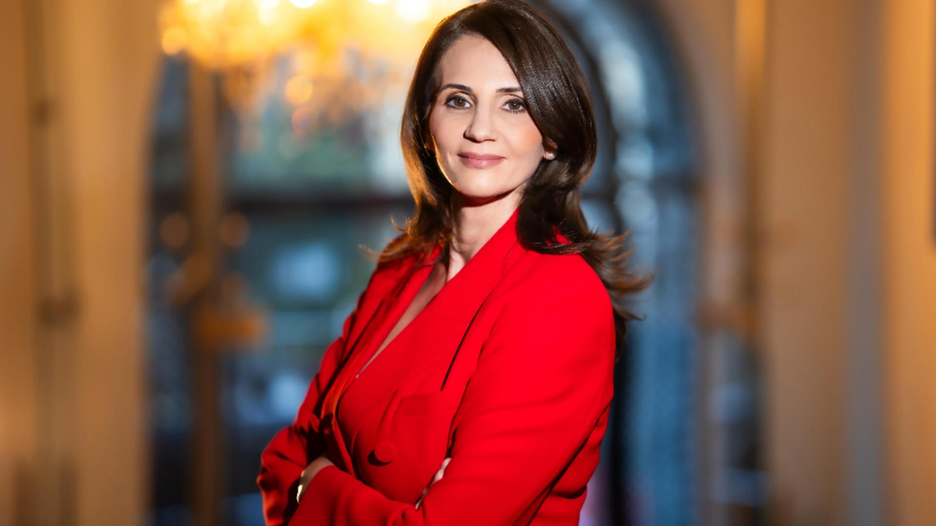 Podcasturile REALITATEA - Ceva-n PLUS cu Anca Alexandrescu: Politicul a ajuns să distrugă tot ce este bun în țara asta - VIDEO