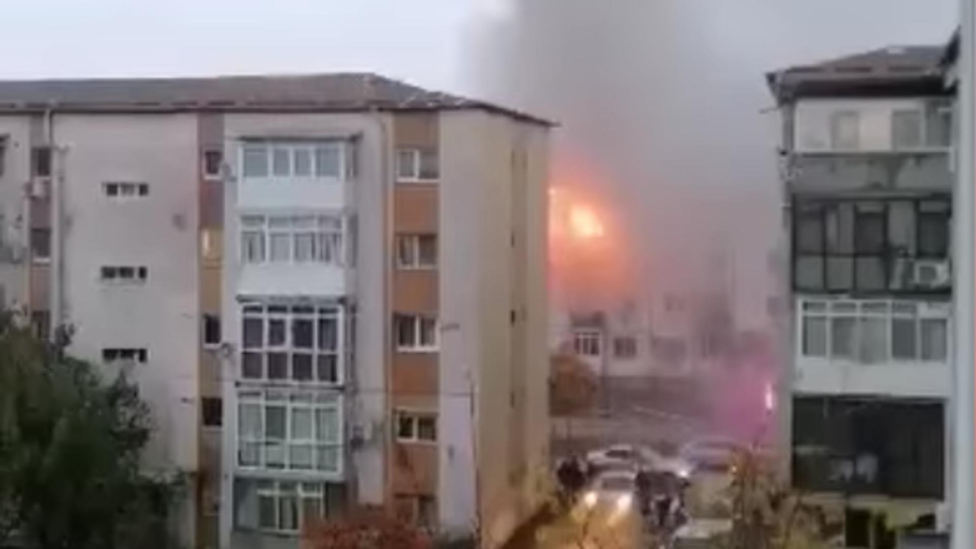 Incendiu violent într-un bloc din Craiova
