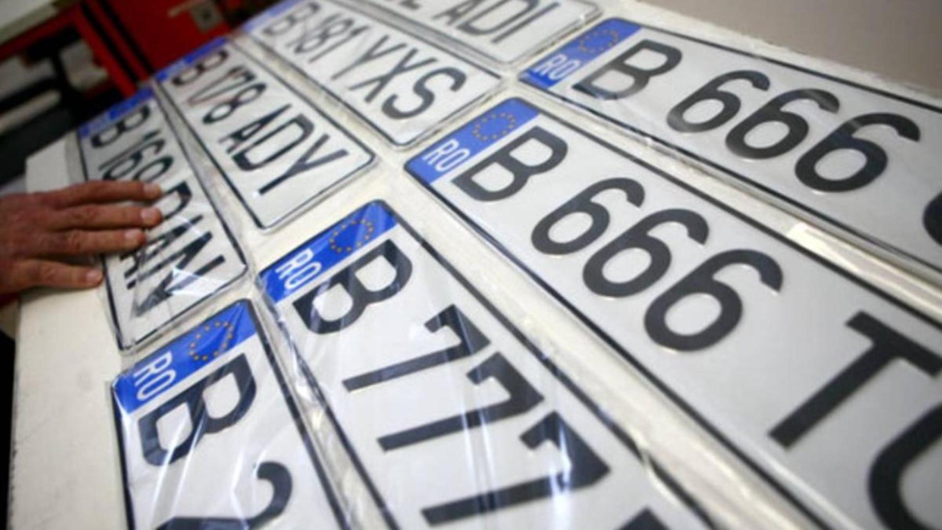 Polițiști de la Înmatriculări