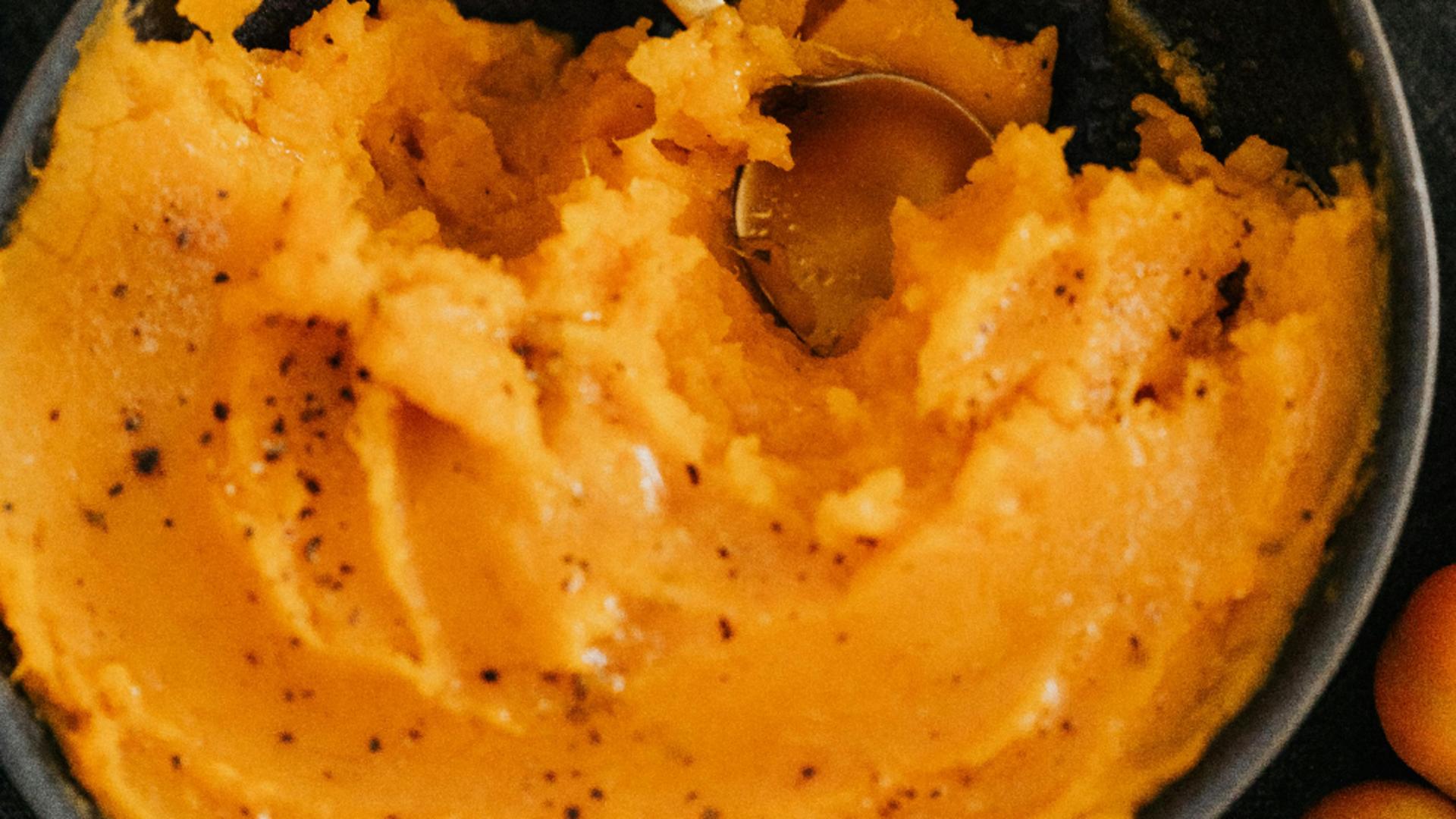 Cum să prepari cel mai gustos piure de cartofi. Ingredientul care îi va da un gust deosebit. Secretul gospodinelor din Ardeal