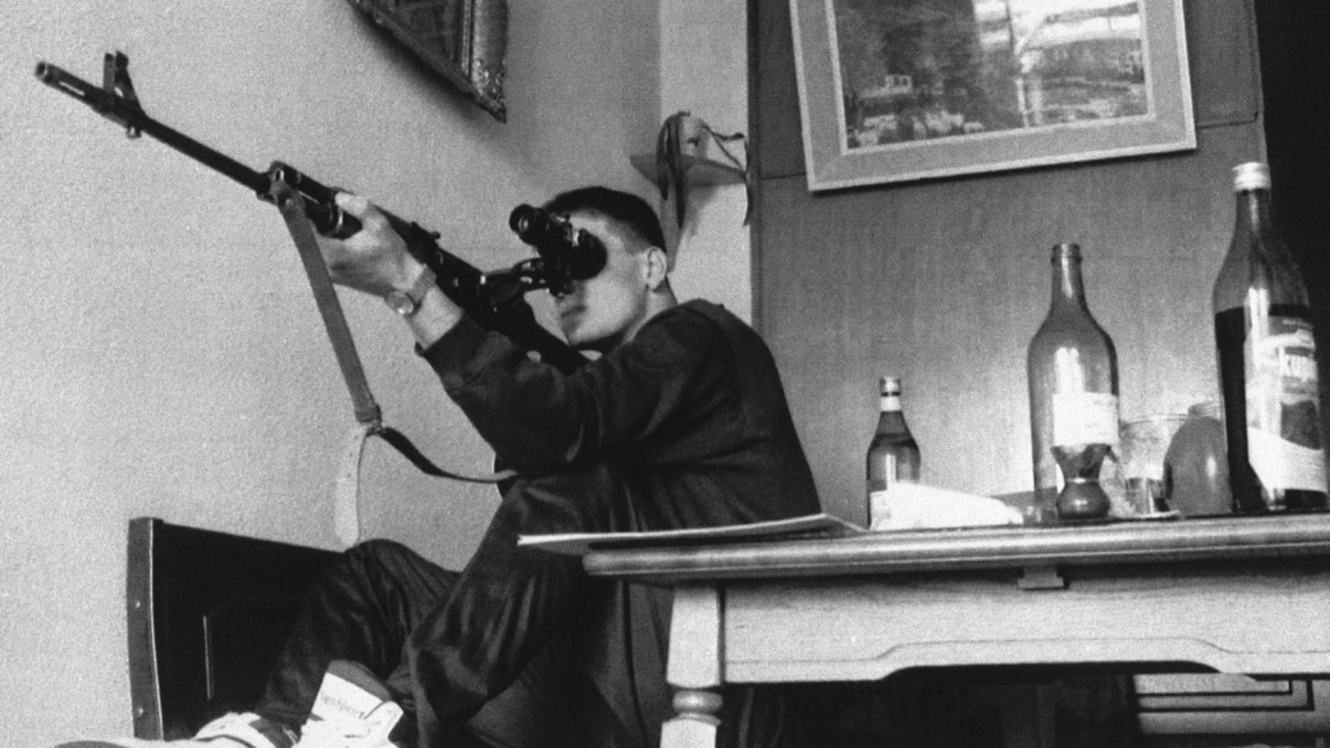 Circa 10 mii de oameni, inclusiv copii, au fost uciși de lunetiști (Profiimedia)