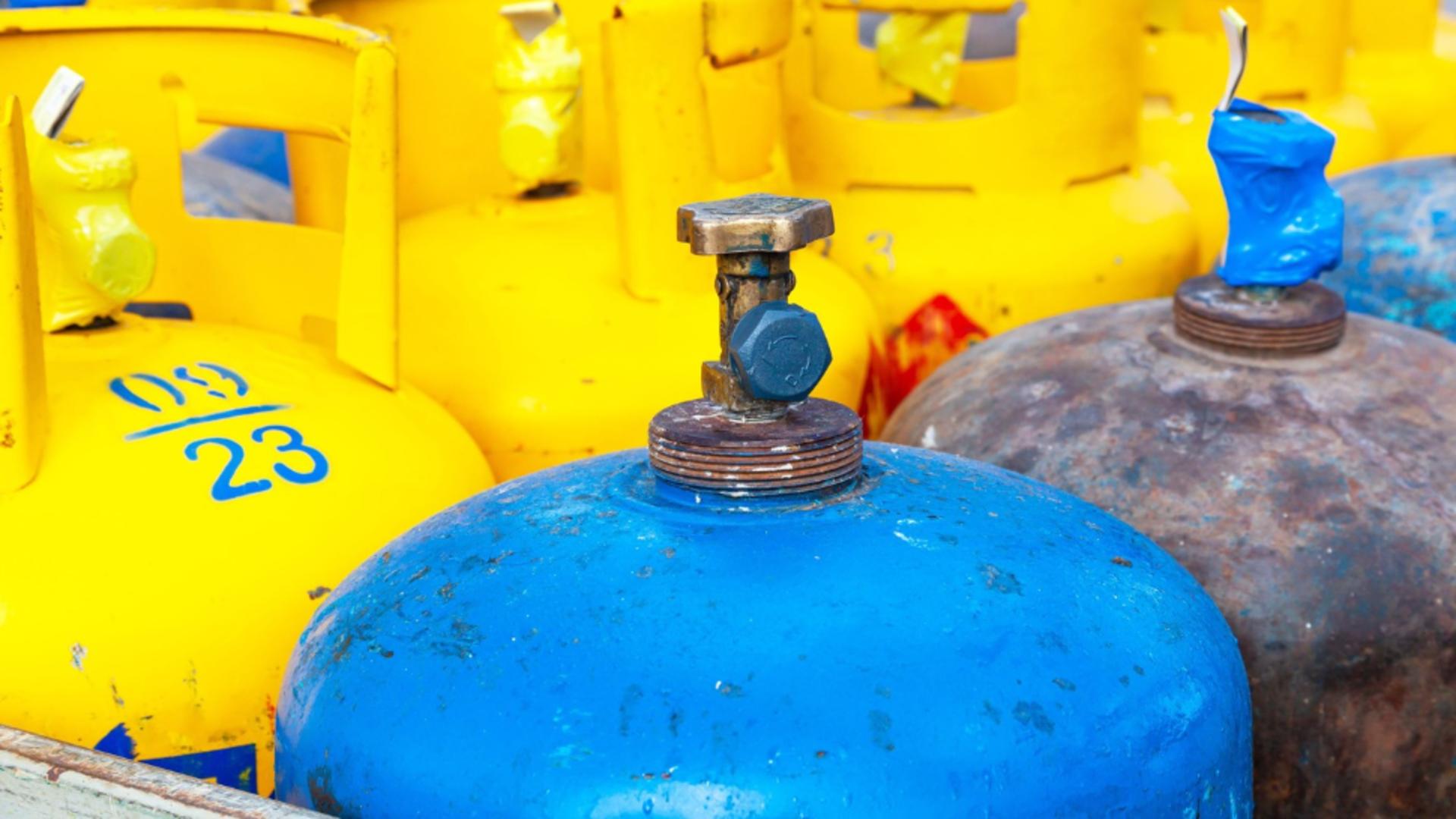 O persoană rănită, după explozia unei butelii în municipiul Râmnicu Vâlcea: deflagraţia, urmată de un incendiu/ Profimedia