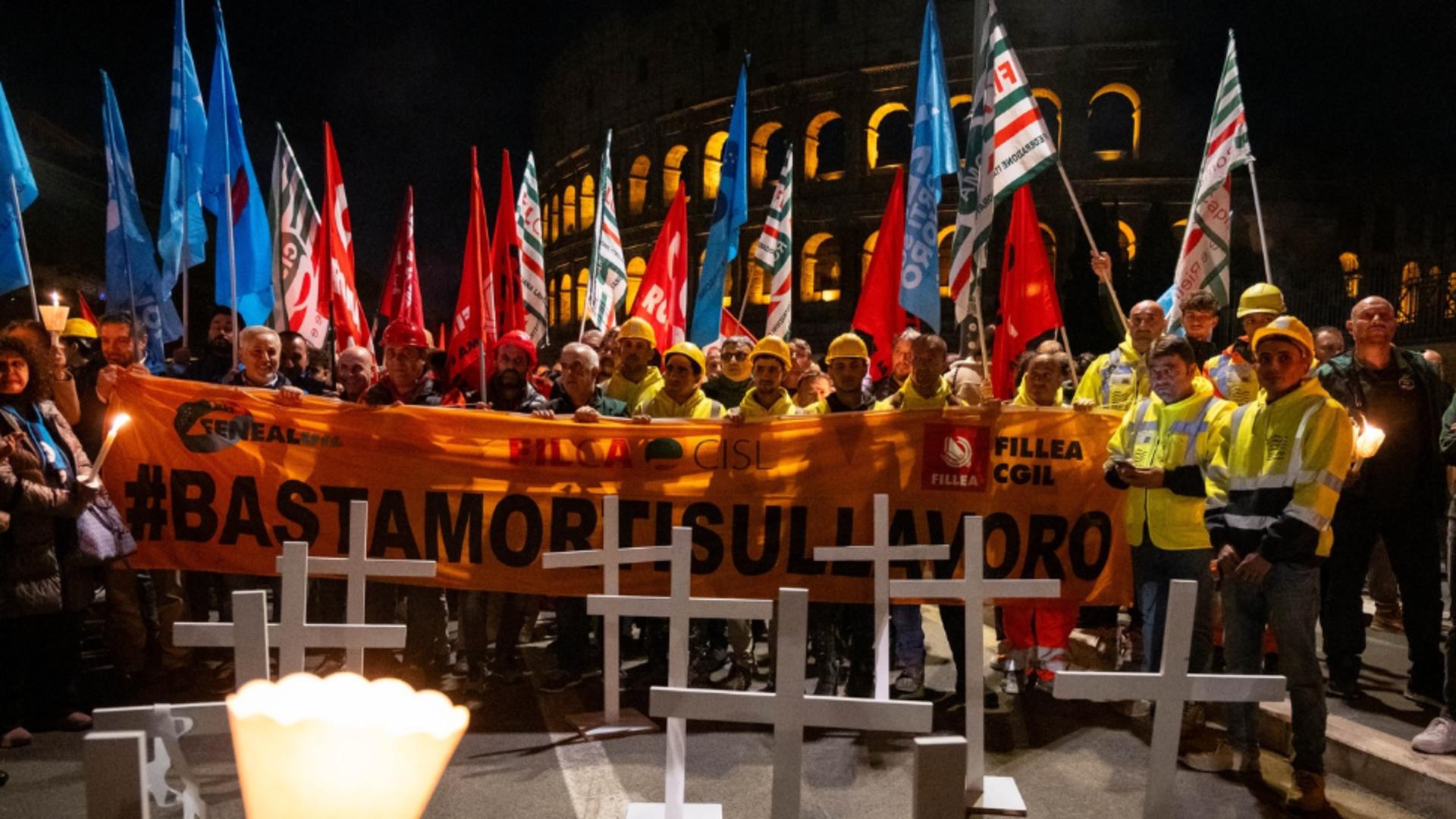 Italienii au protestat marți seară în memoria lui Octav Stroici, muncitorul român decedat la 66 de ani