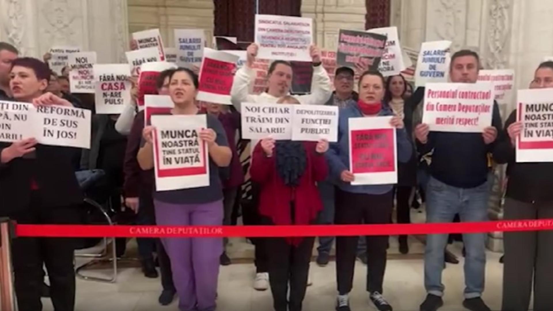 Protest în Parlament