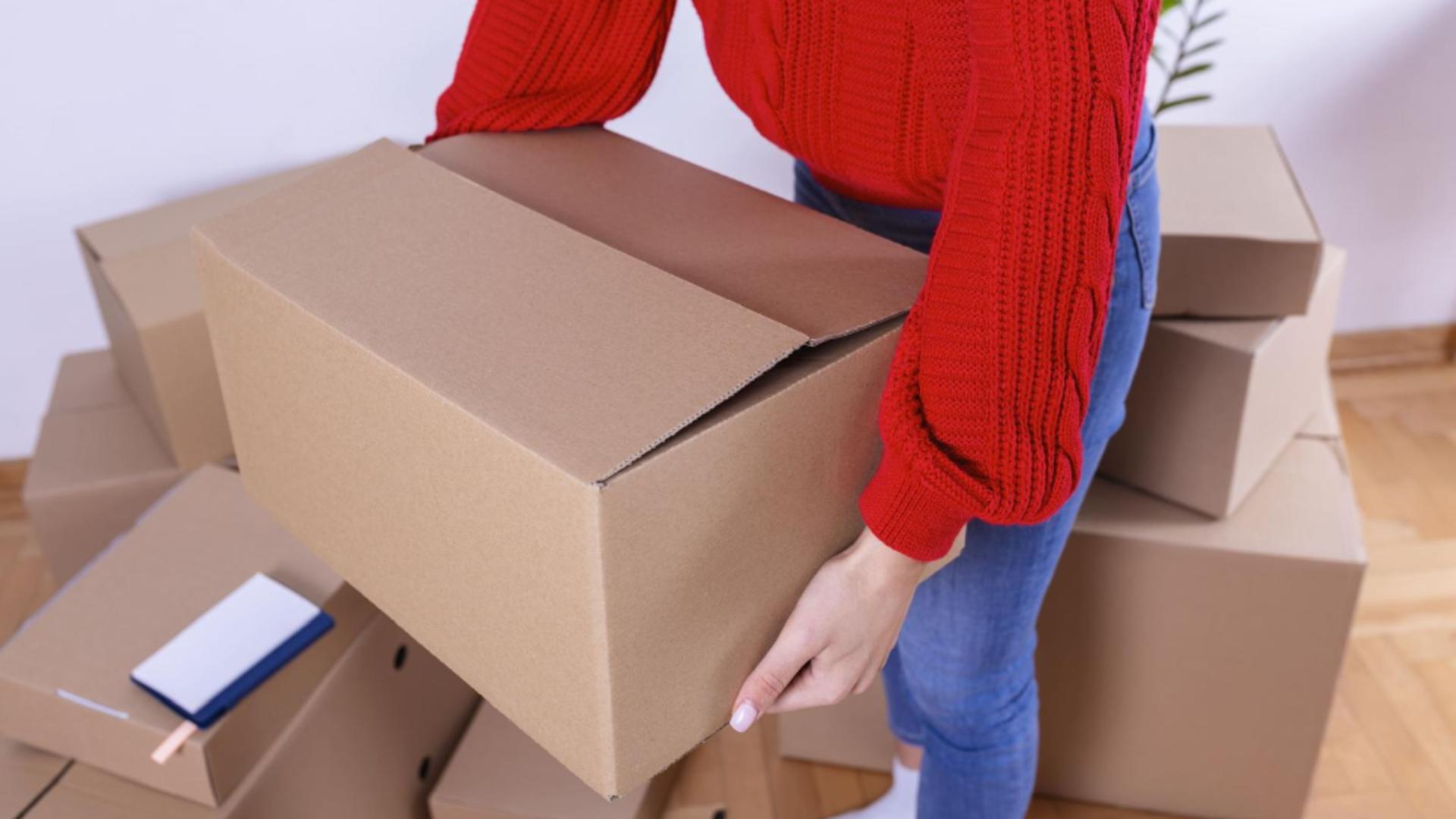 Cum pot returna sau schimba produsul?