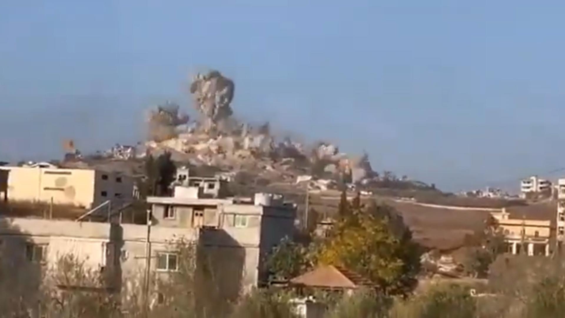 Momentul în care armata isaeliană distruge întregul sat Mhaibib. Foto: X