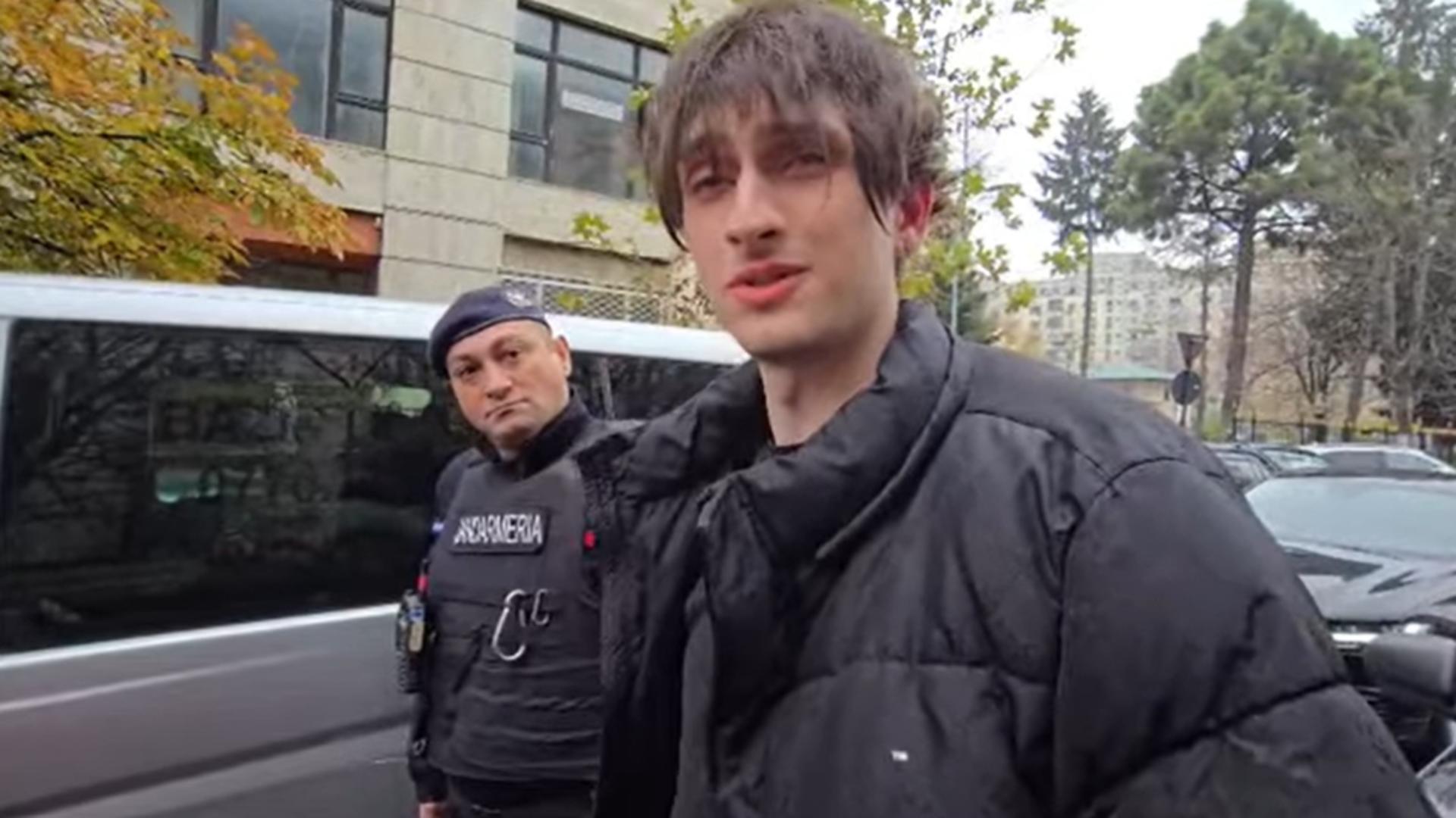 Martorii spun că tânărul părea dezorientat. Foto/Captură video