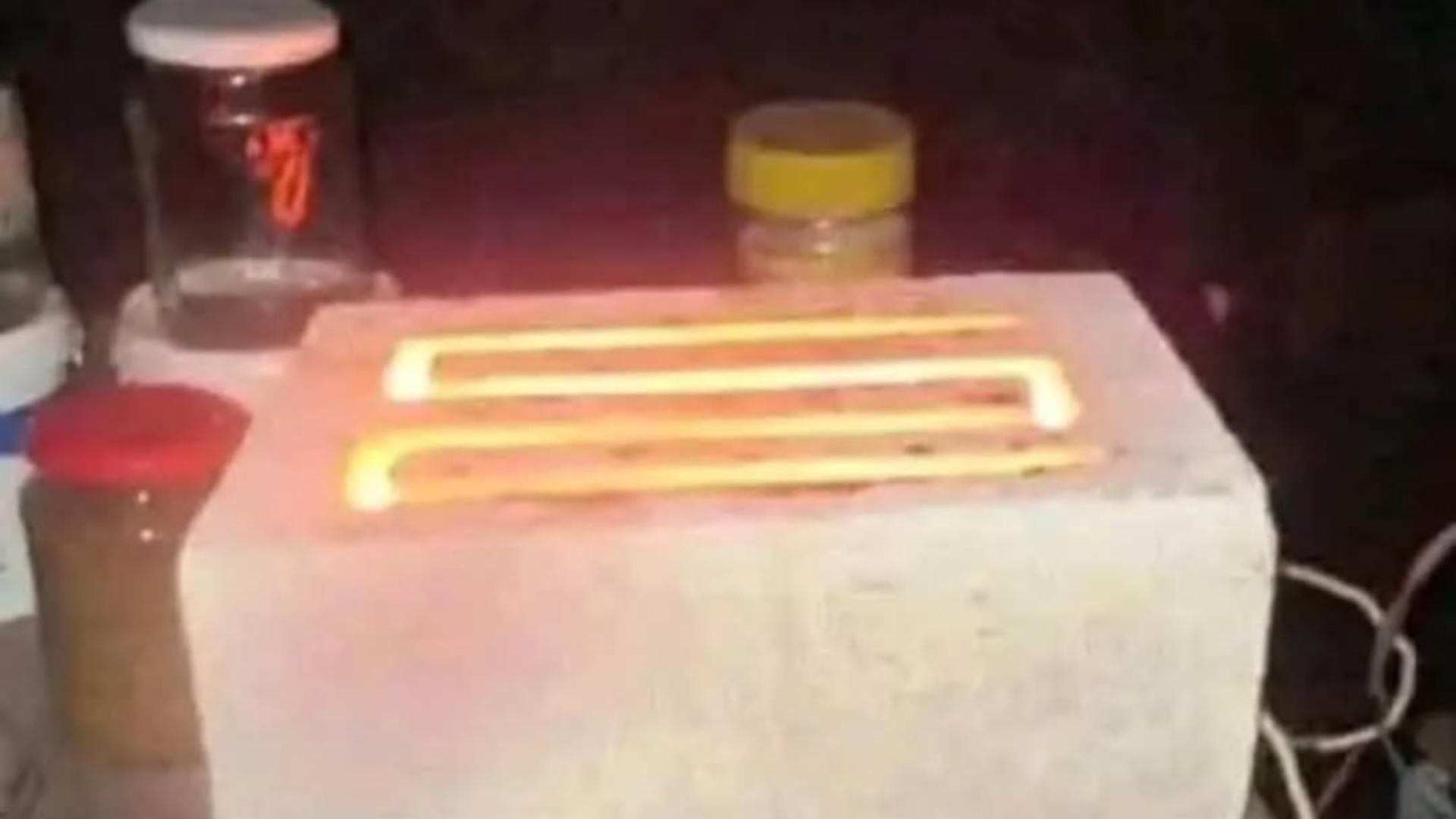 Sute de studenți de la Universitatea din București fac frigul în cămine din cauza Distrigaz