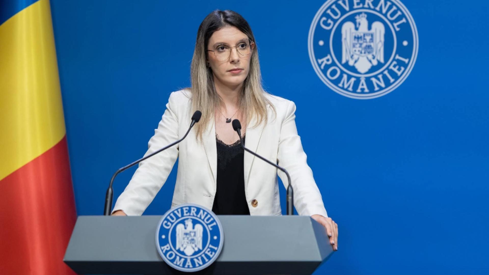 Presiuni tot mai mari pentru rezista de la Mediu. Foto: Facebook/Diana Buzoianu