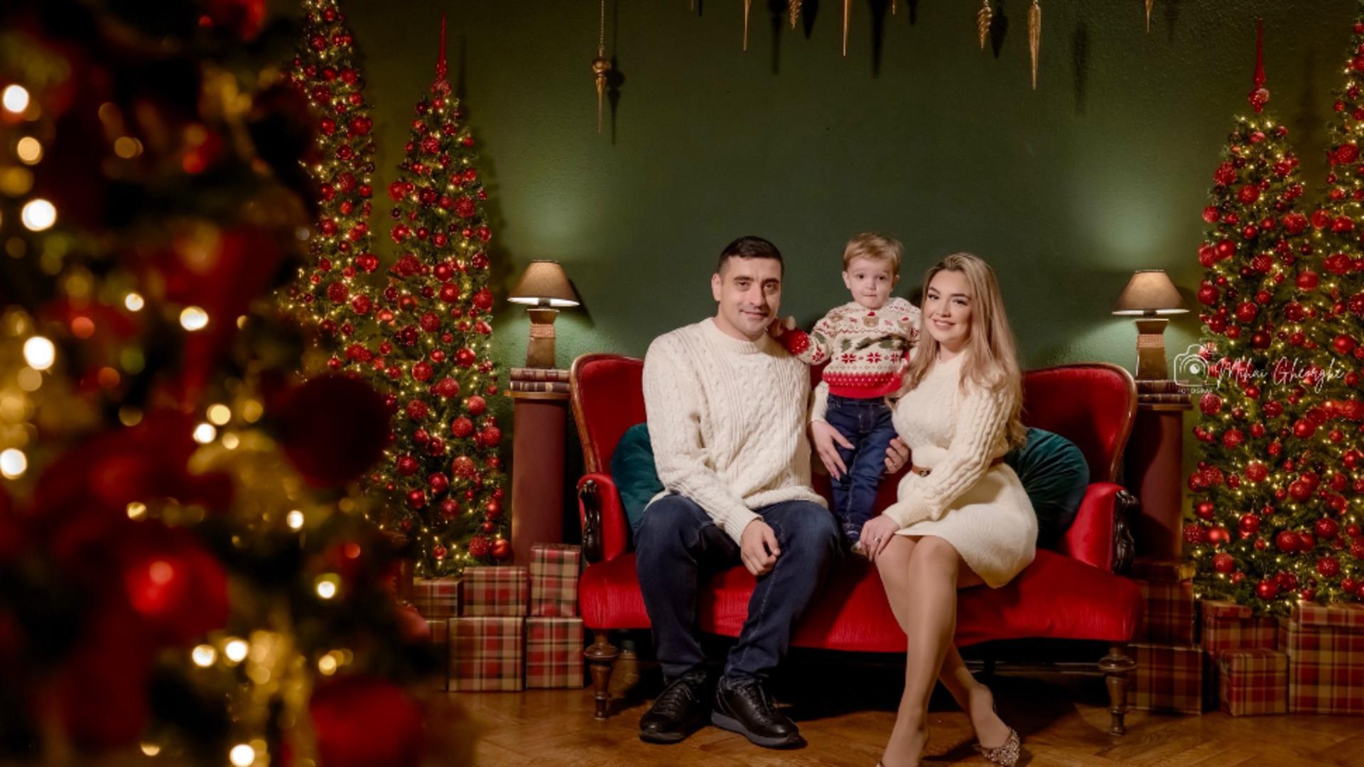 Imagini inedite cu George Simion alături de familie, cu ocazia Crăciunului