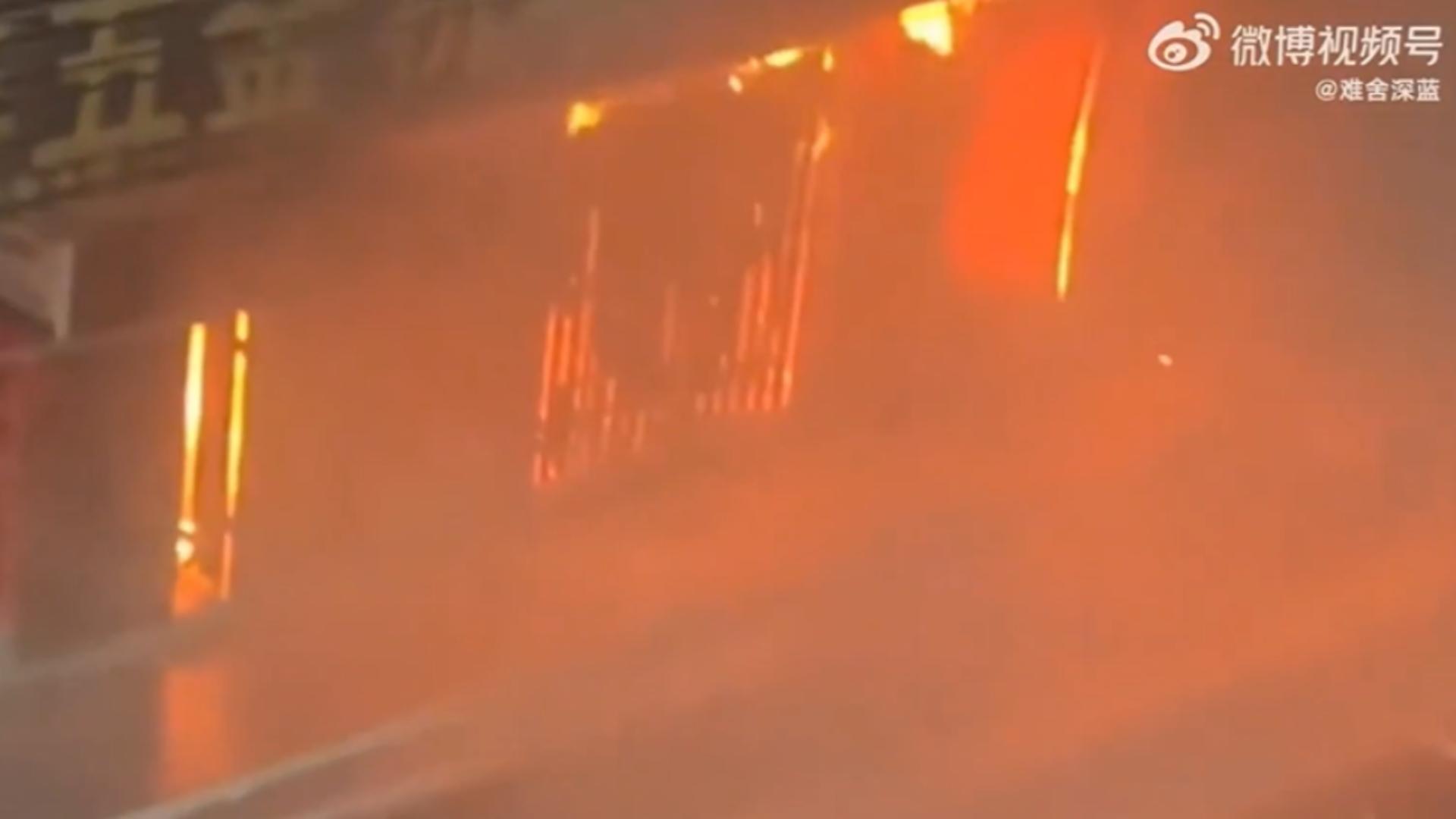 Incendiu devastator în Shantou, China: cel puțin 12 persoane și-au pierdut viața / Captură video