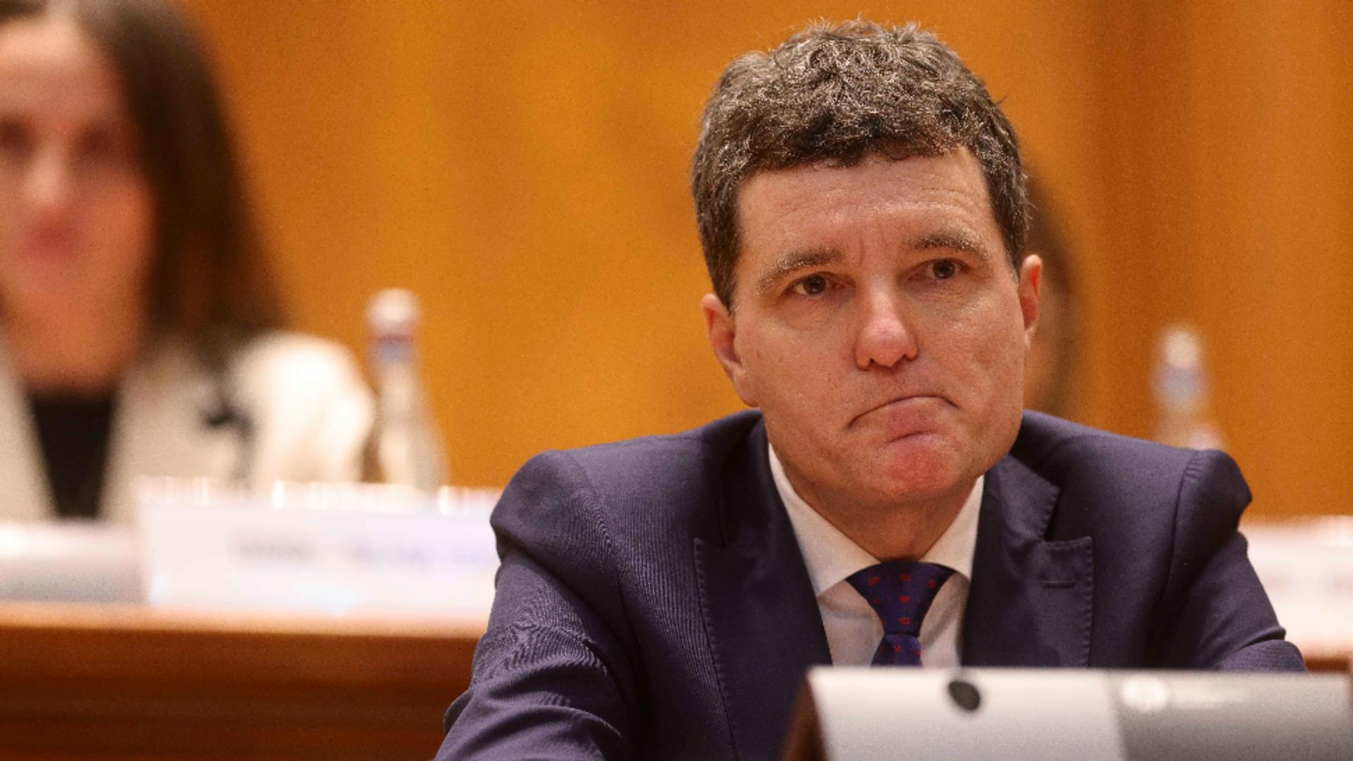 Nicușor Dan se face că plouă când este întrebat de scandalul din Coaliție; „Nu sunt expert în protocolul coaliției”