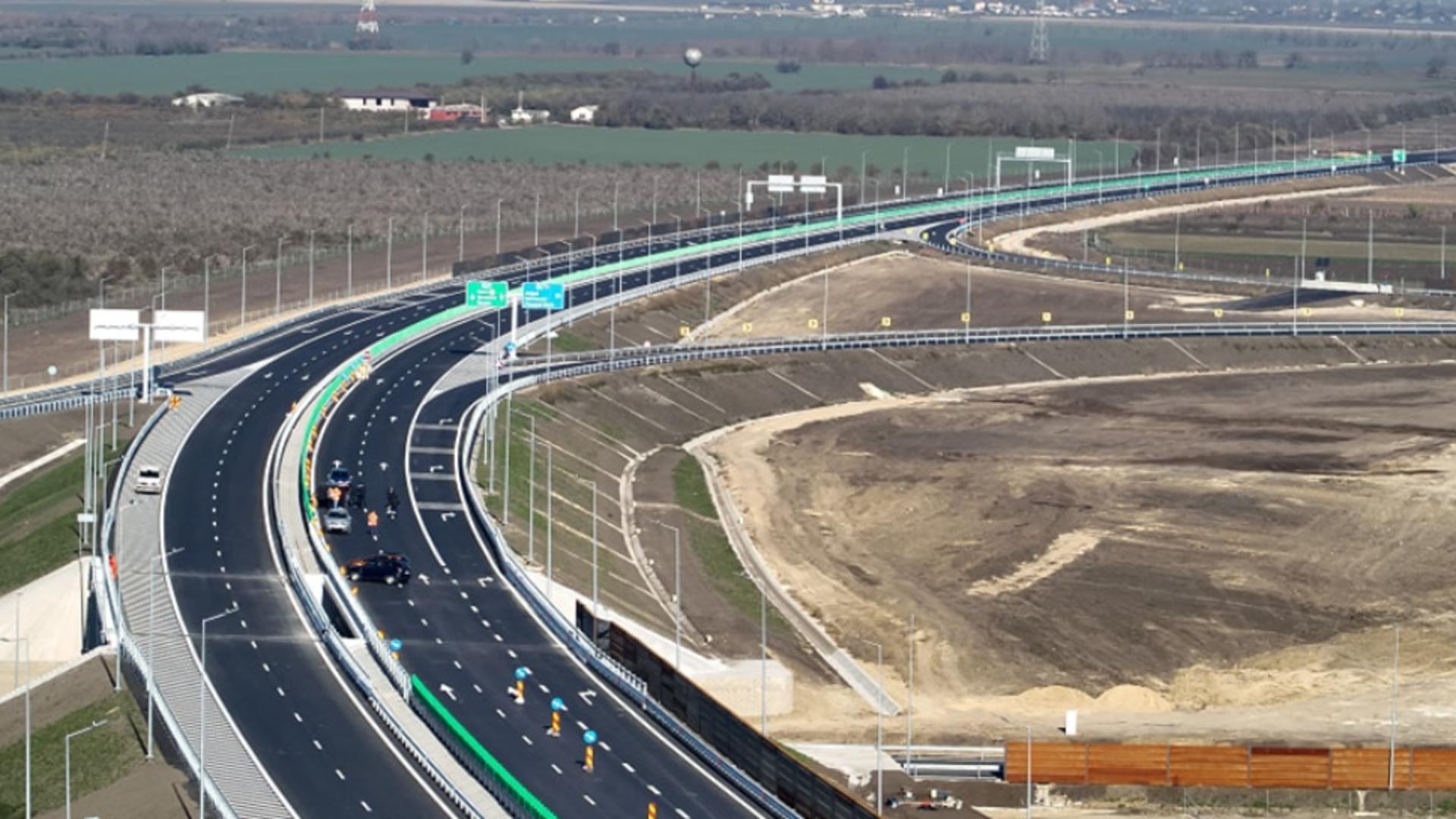 Presa maghiară critică deschiderea unui nou tronson al Autostrăzii A7. De ce ne ironizează vecinii