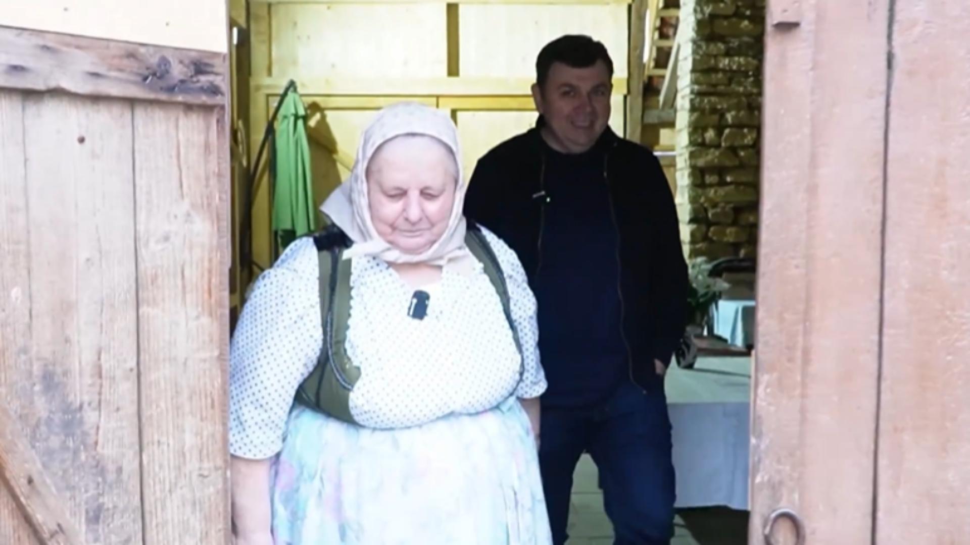 „Bunica lui Mircea Bravo” își deschide casa pentru Realitatea Plus. Povestea sa de viață - VIDEO