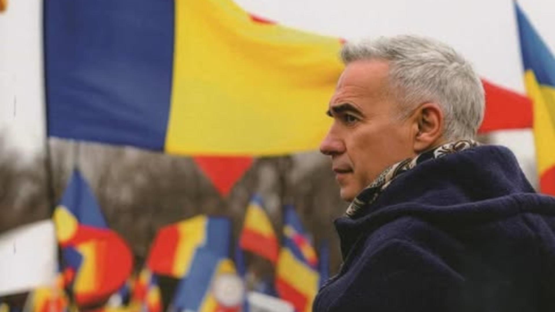 Mesajul lui Călin Georgescu de Anul Nou: ”Vă iubesc mult, pentru că Dumnezeu vă iubește și mai mult”