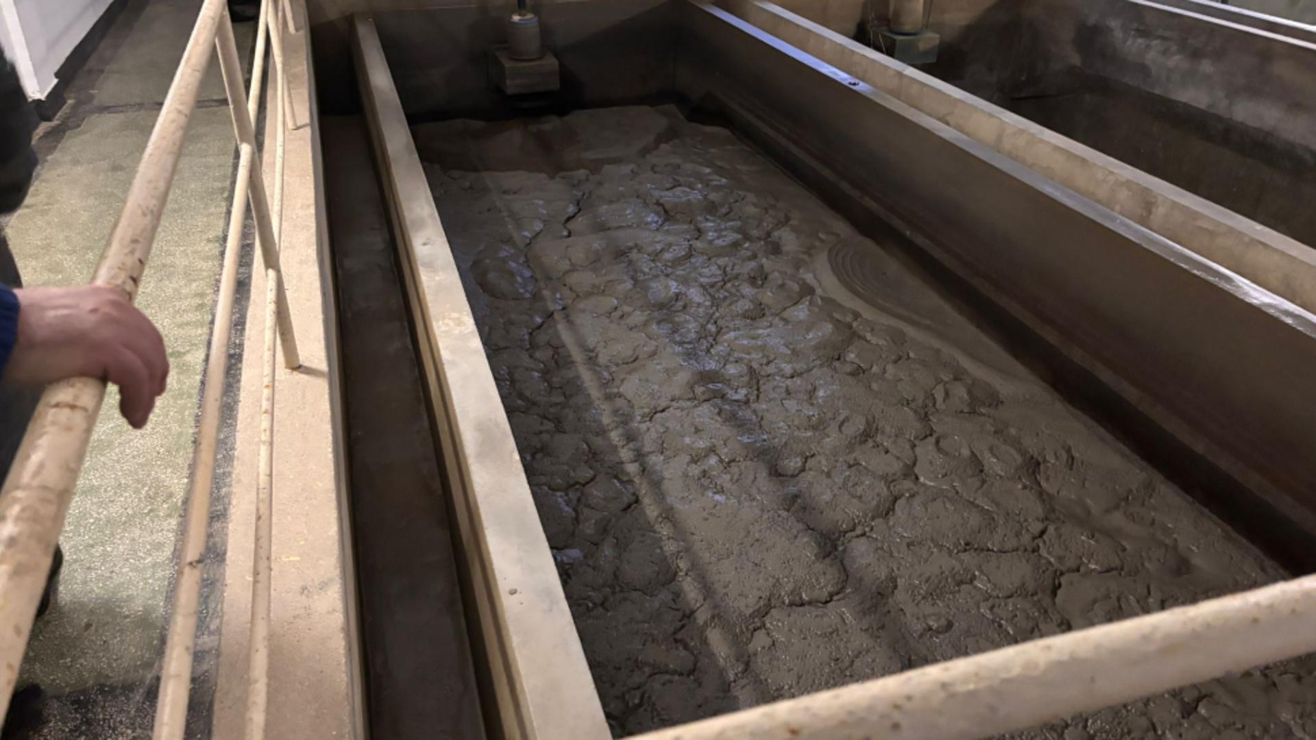 „Apă potabilă” la stațiile de epurare din orașul Câmpina. Foto/Irina Nistor