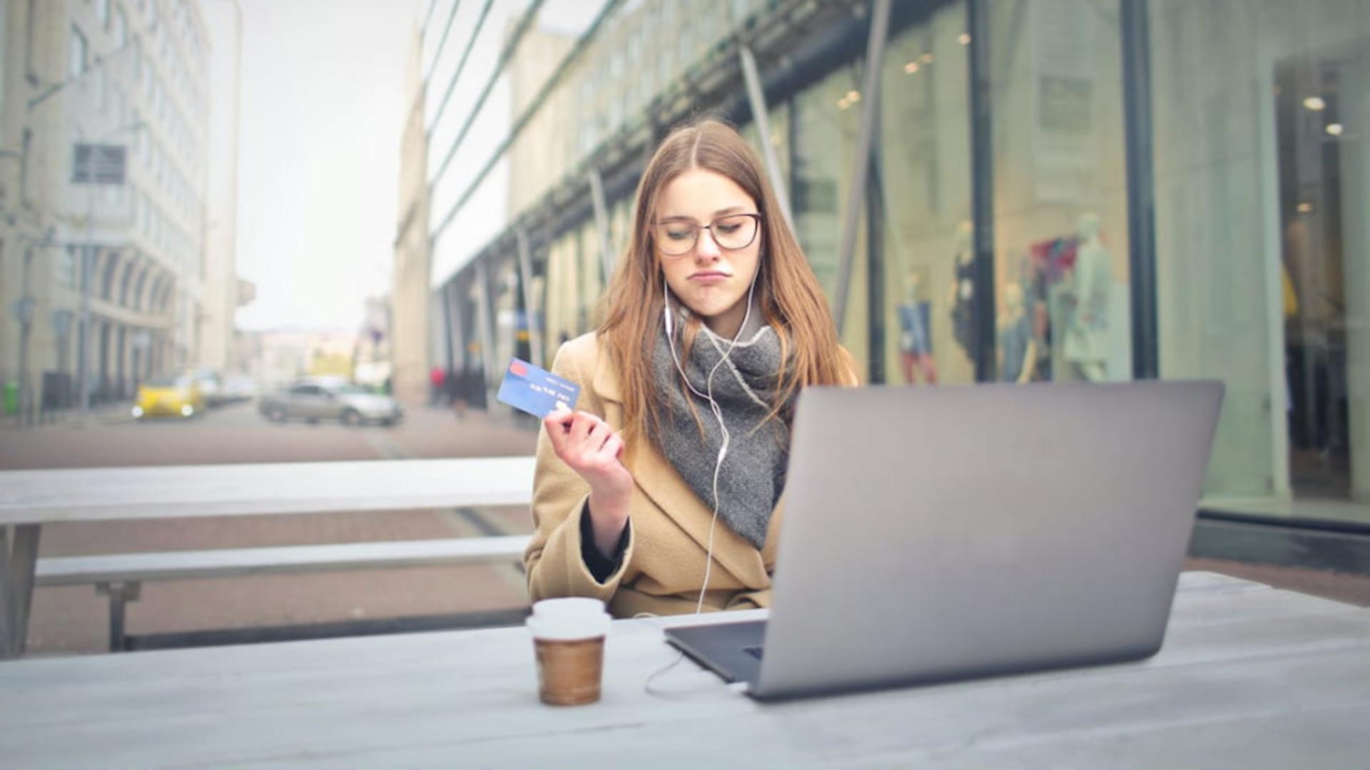 Cum să obții un credit online rapid fără documente fizice într-o oră?