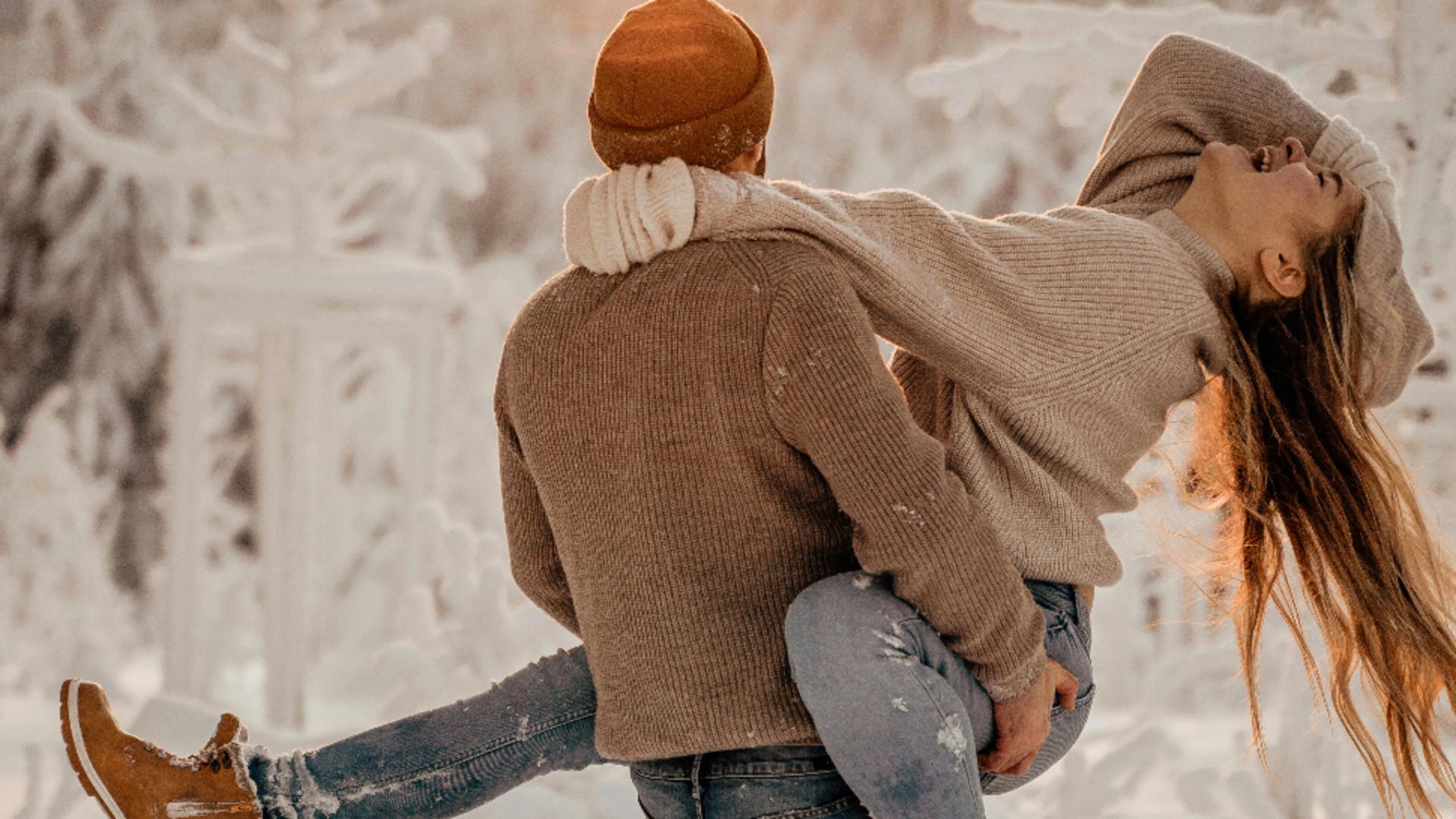 Zodiile care își schimbă destinul, începând cu 12 decembrie. Planetele se aliniază în favoarea lor