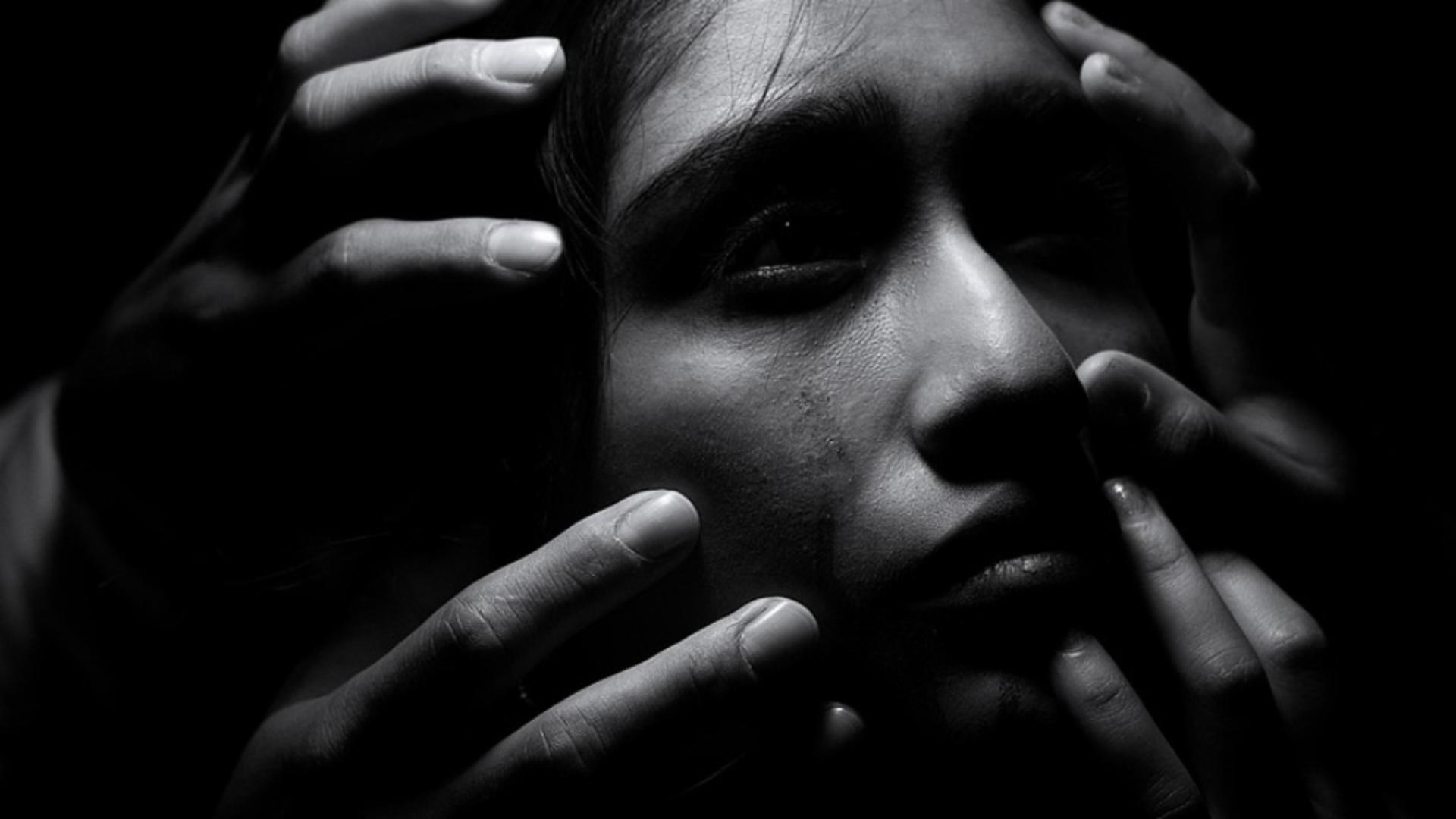 Anxietatea explodează în România: specialiştii observă schimbări clare în activitatea cerebrală a persoanelor afectate