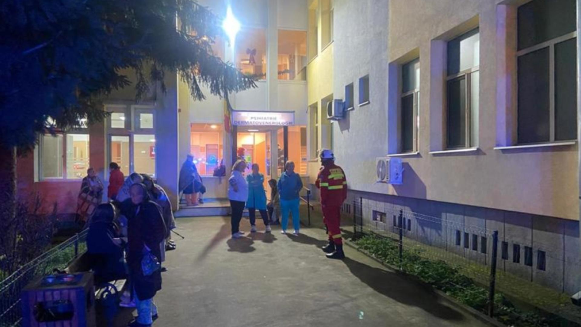 Incendiu la Secţia de Psihiatrie a Spitalului Judeţean Hunedoara. A fost activat Planul Roșu de Intervenție