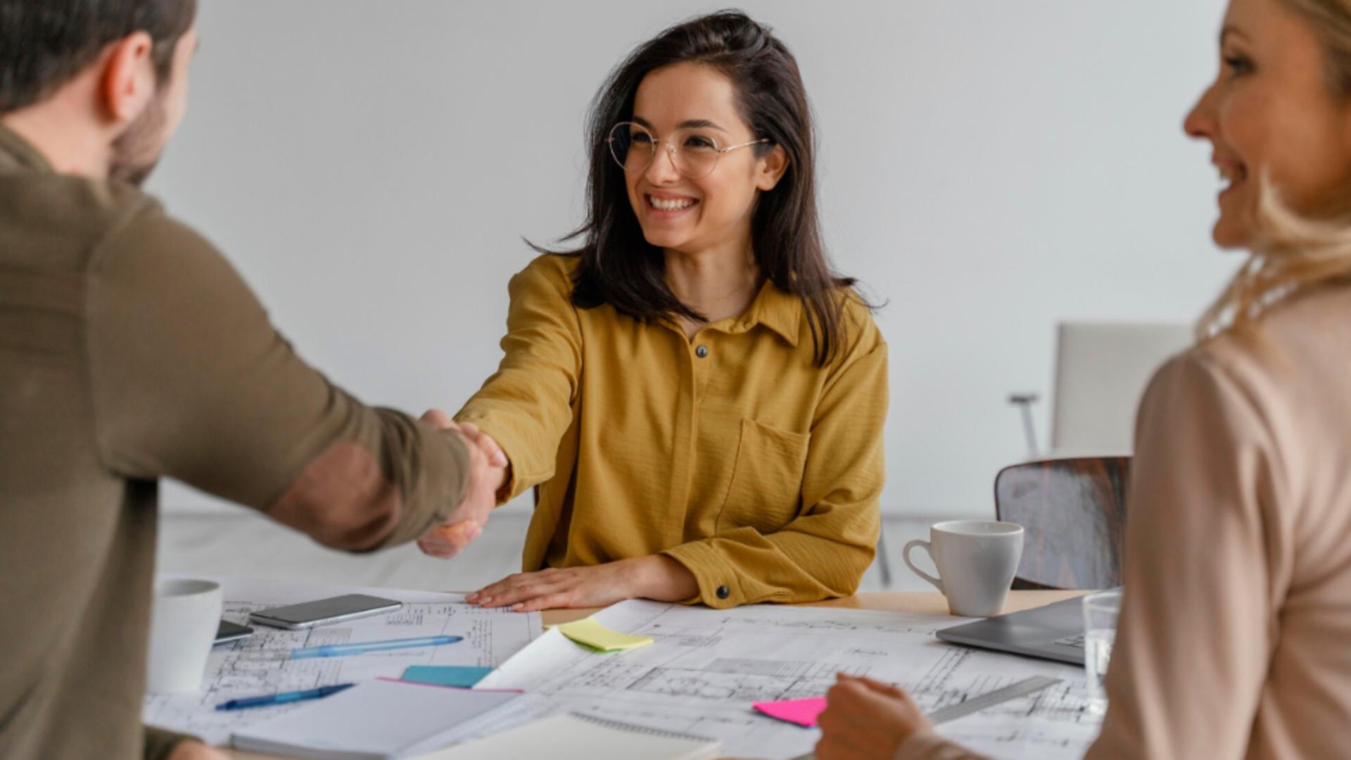 Meseriile viitorului în România. Ce competențe vor conta și în ce domenii se vor crea cele mai multe locuri de muncă