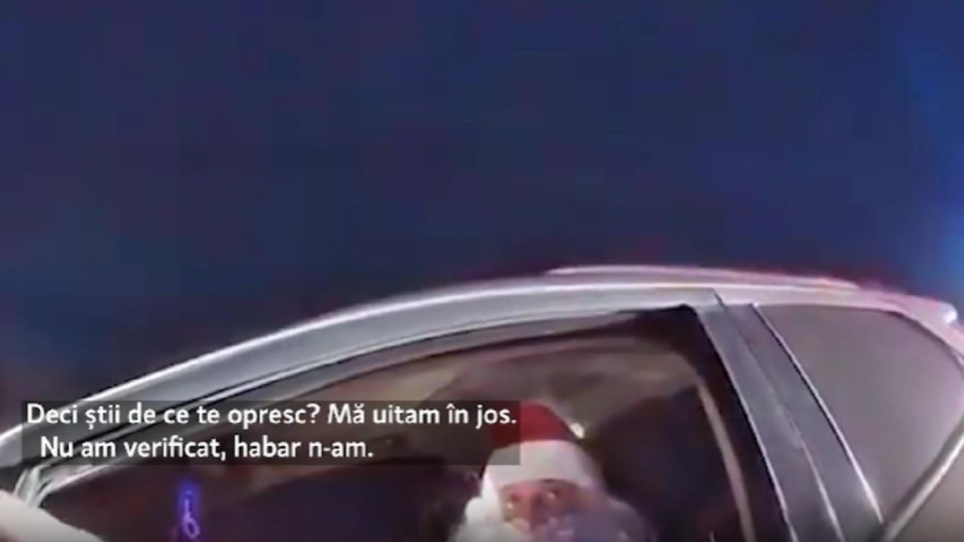 Surpriză în trafic: Moș Crăciun și soția, opriți pe dreapta de oamenii legii